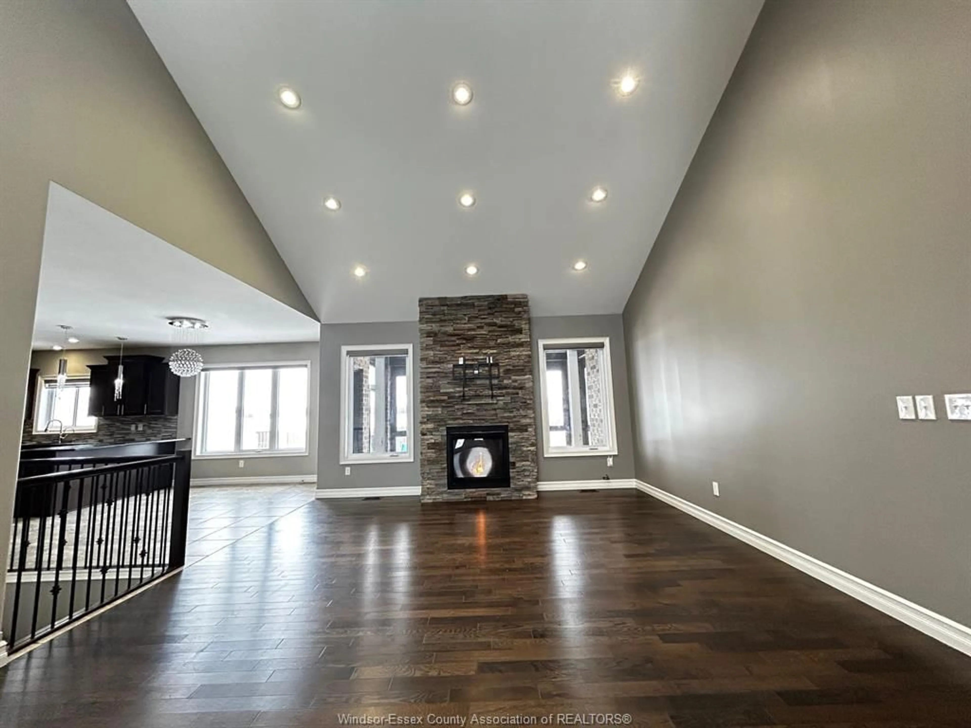 Unknown for 2125 FOX RUN Rd, Leamington Ontario N8H 3V7