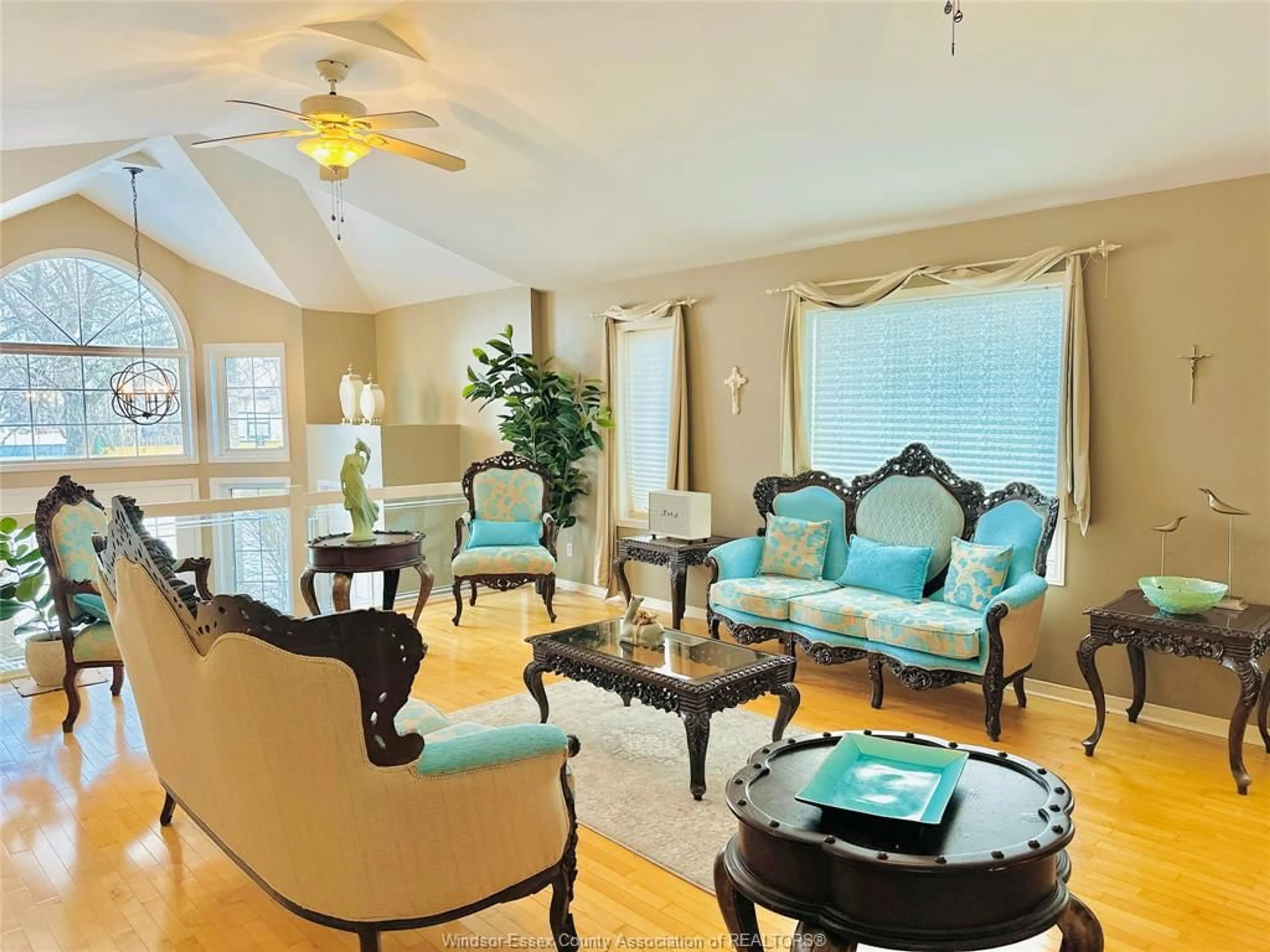 Living room with furniture, wood/laminate floor for 1655 BIRCHWOOD Cres, Lakeshore Ontario N8L 1E3