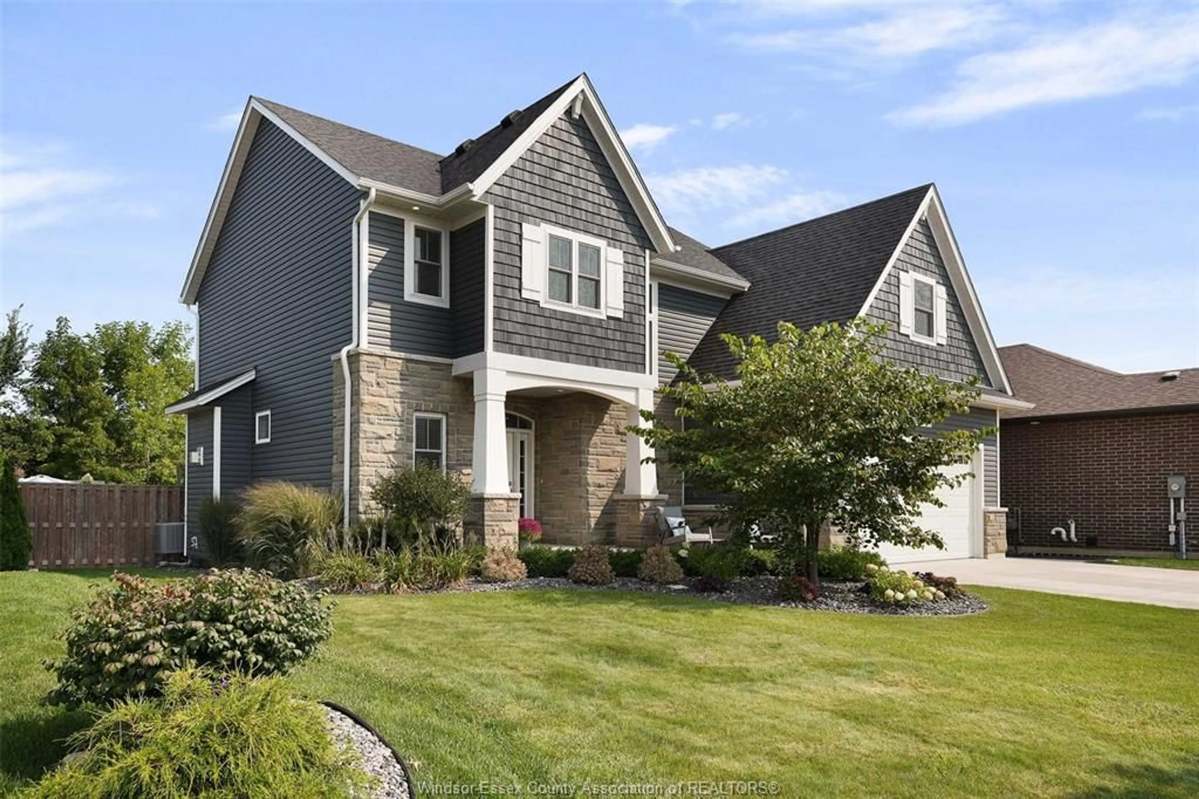 Home with vinyl exterior material, street for 242 MEADOWVIEW Ave, Amherstburg Ontario N0R 1G0