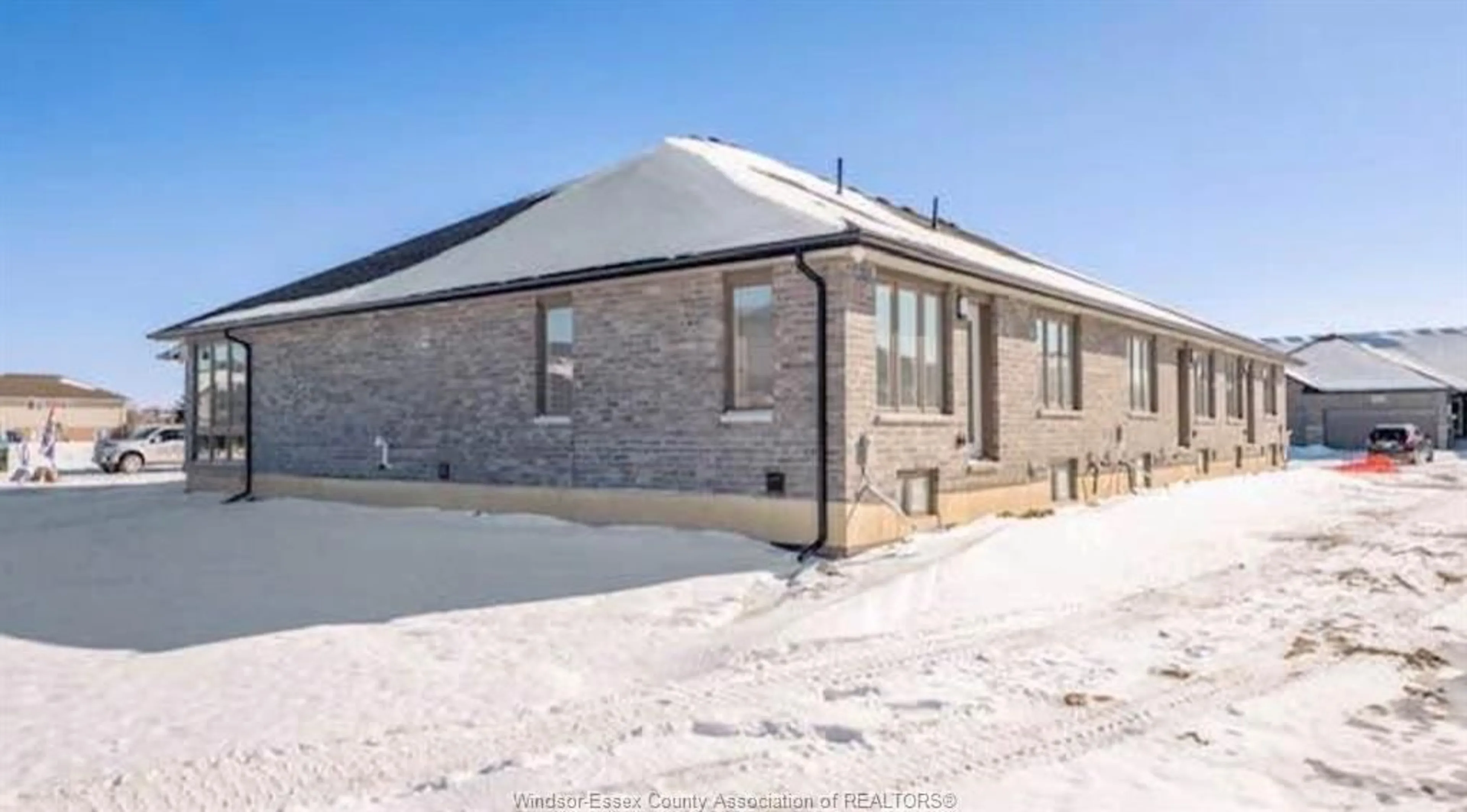 Home with brick exterior material, building for 3501 HALLEE Cres, Windsor Ontario N8W 5P2