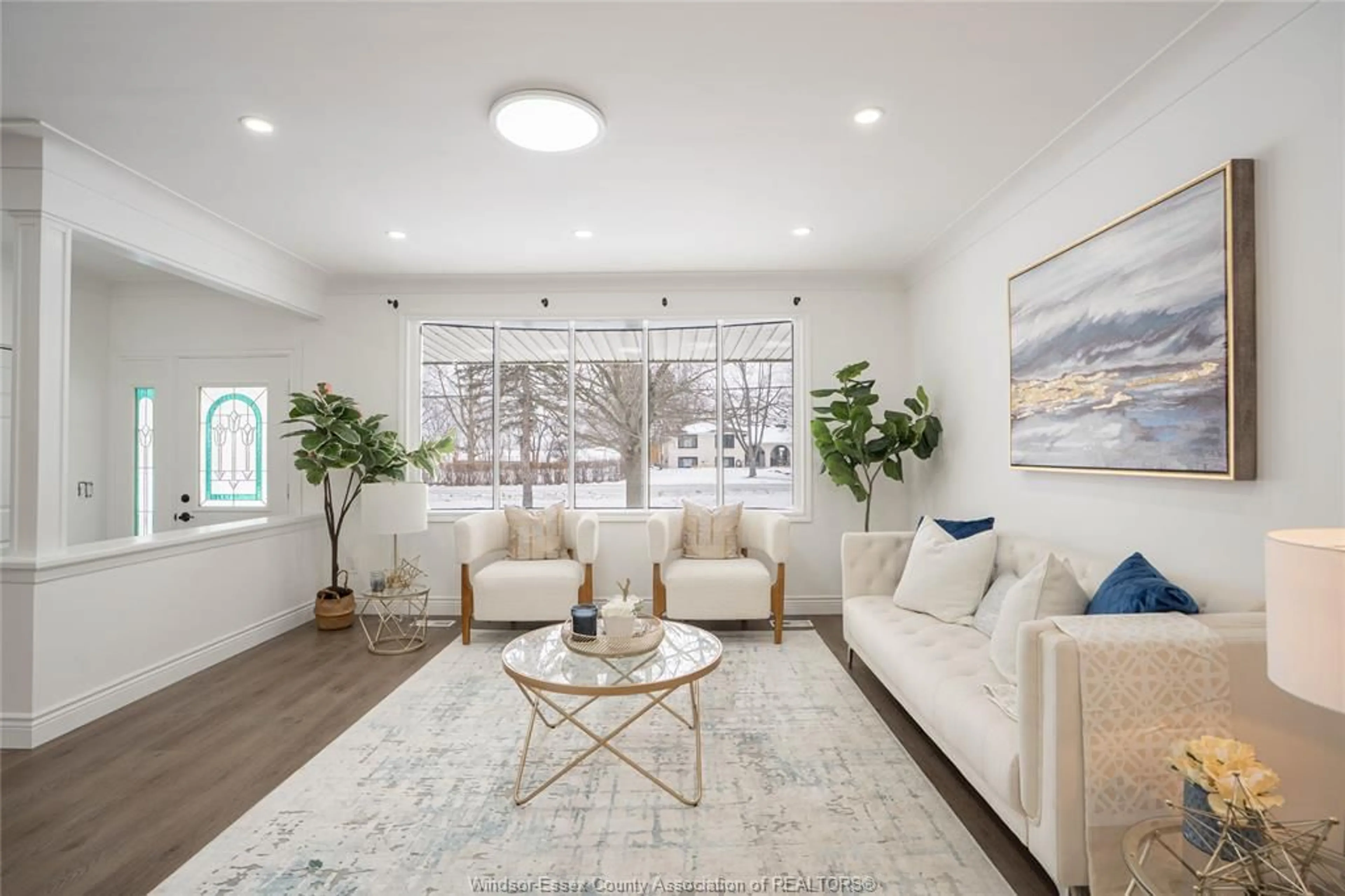 Living room with furniture, unknown for 7520 BRODERICK Rd, LaSalle Ontario N9B 1W8