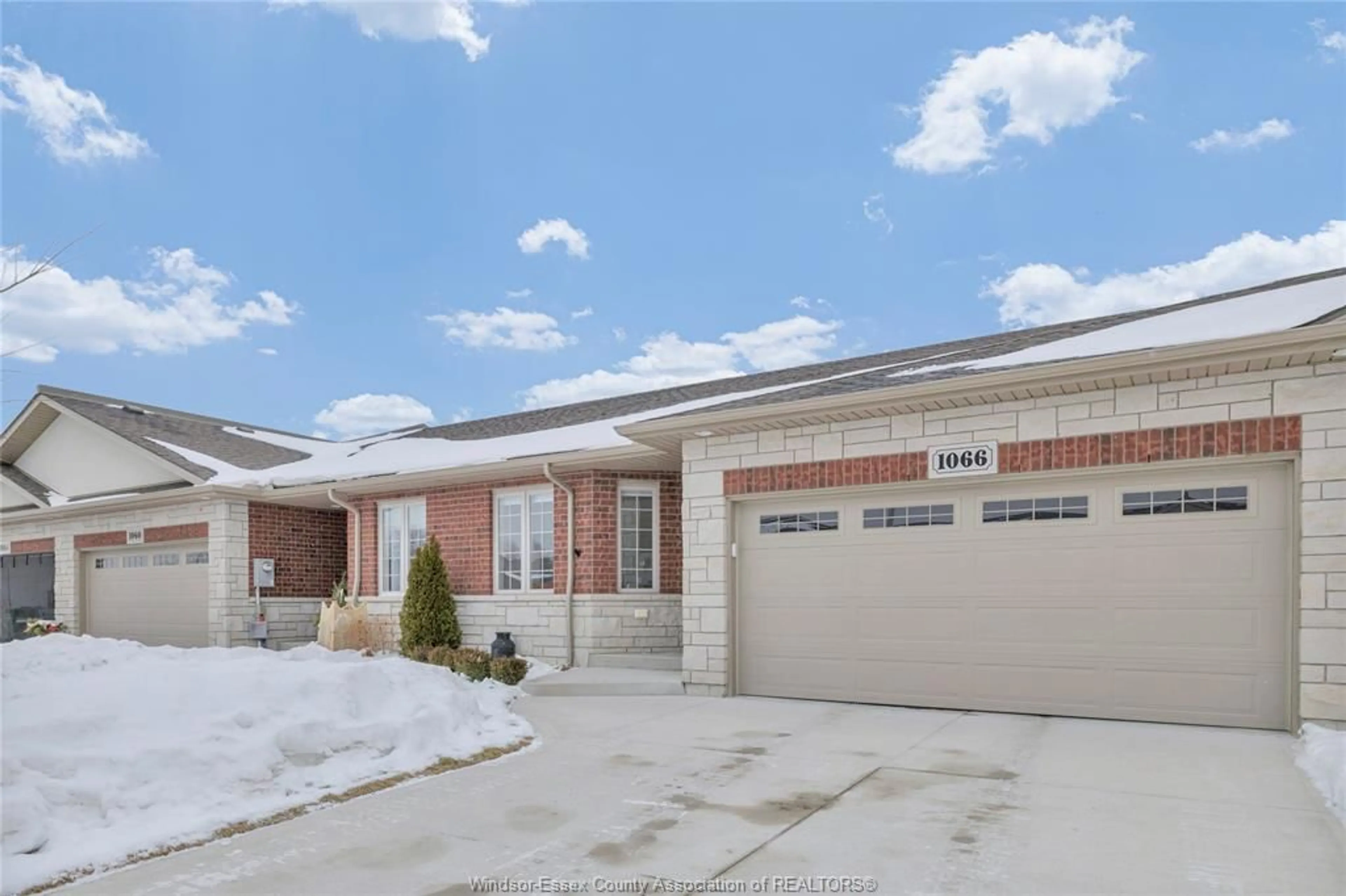 Home with brick exterior material, street for 1066 COPELAND, Windsor Ontario N8P 0C3