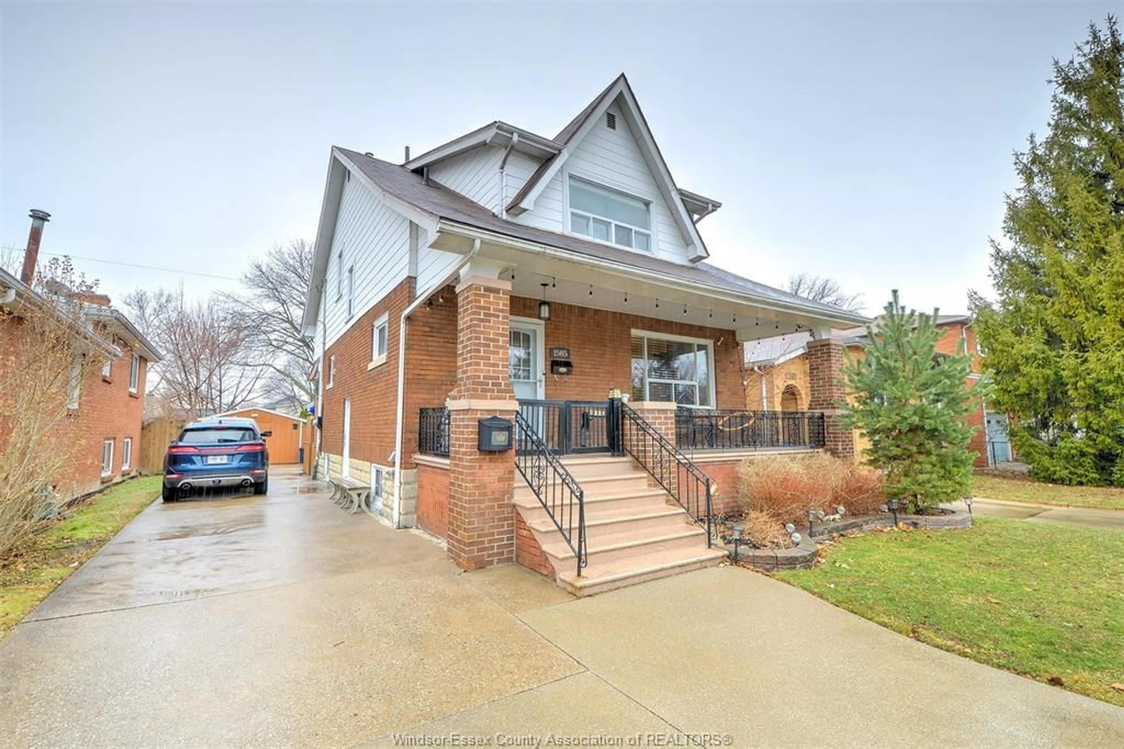 Home with brick exterior material, street for 1585 ALEXIS Rd, Windsor Ontario N8Y 4P1