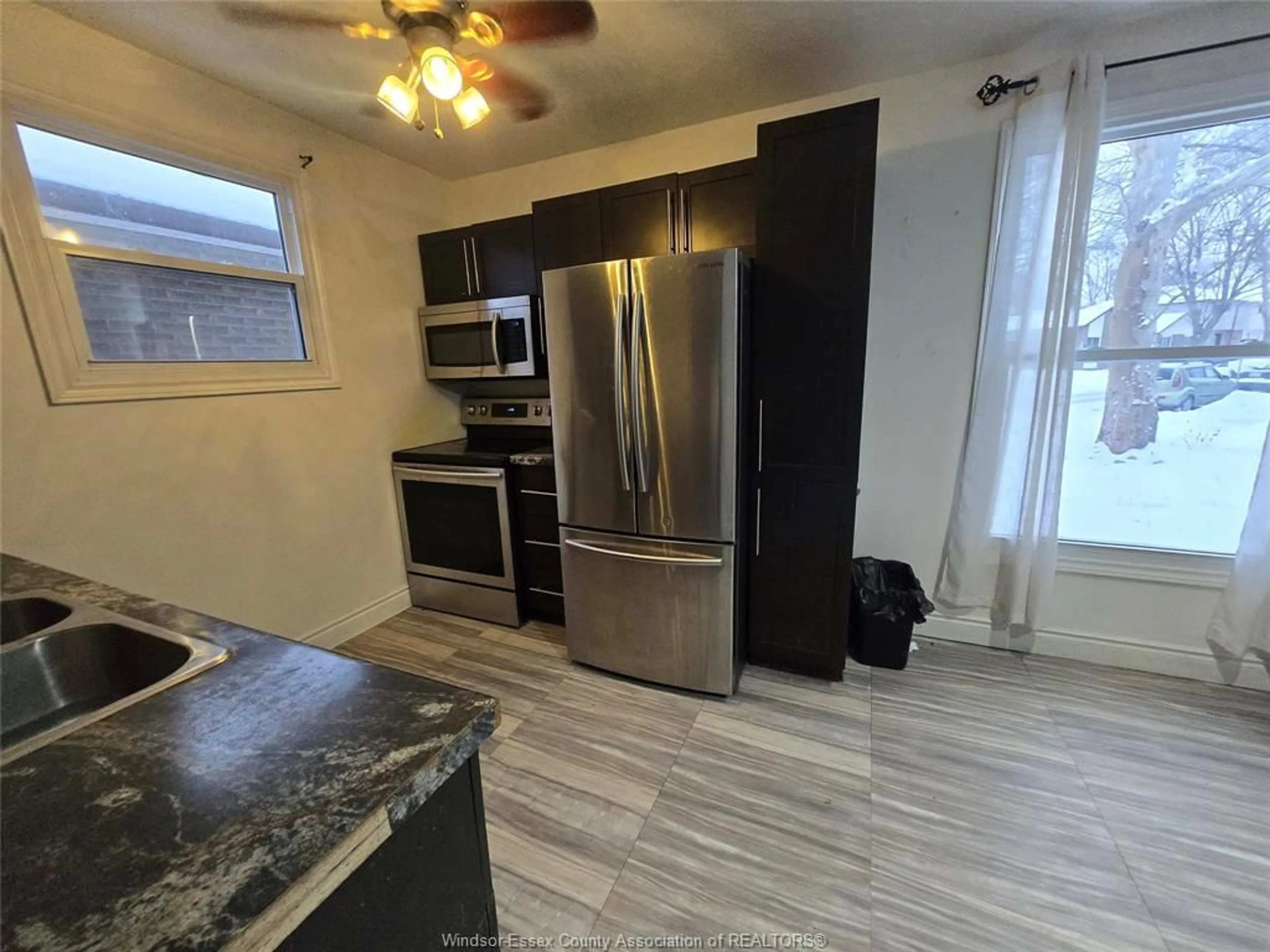 Unknown for 8691 DARLINGTON, Windsor Ontario N8S 4M5