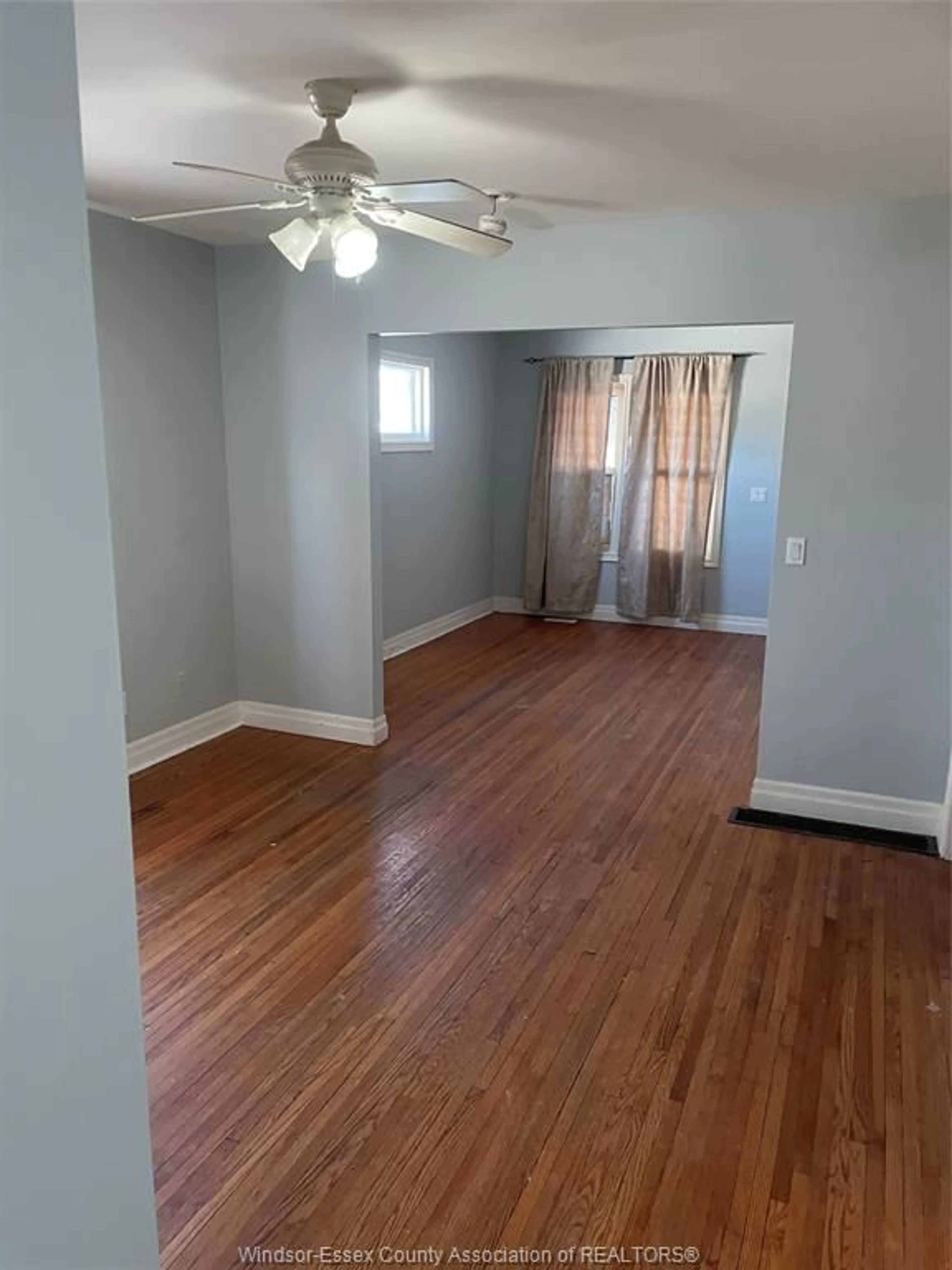 A pic of a room for 3643 SEMINOLE St, Windsor Ontario N8Y 1Y5