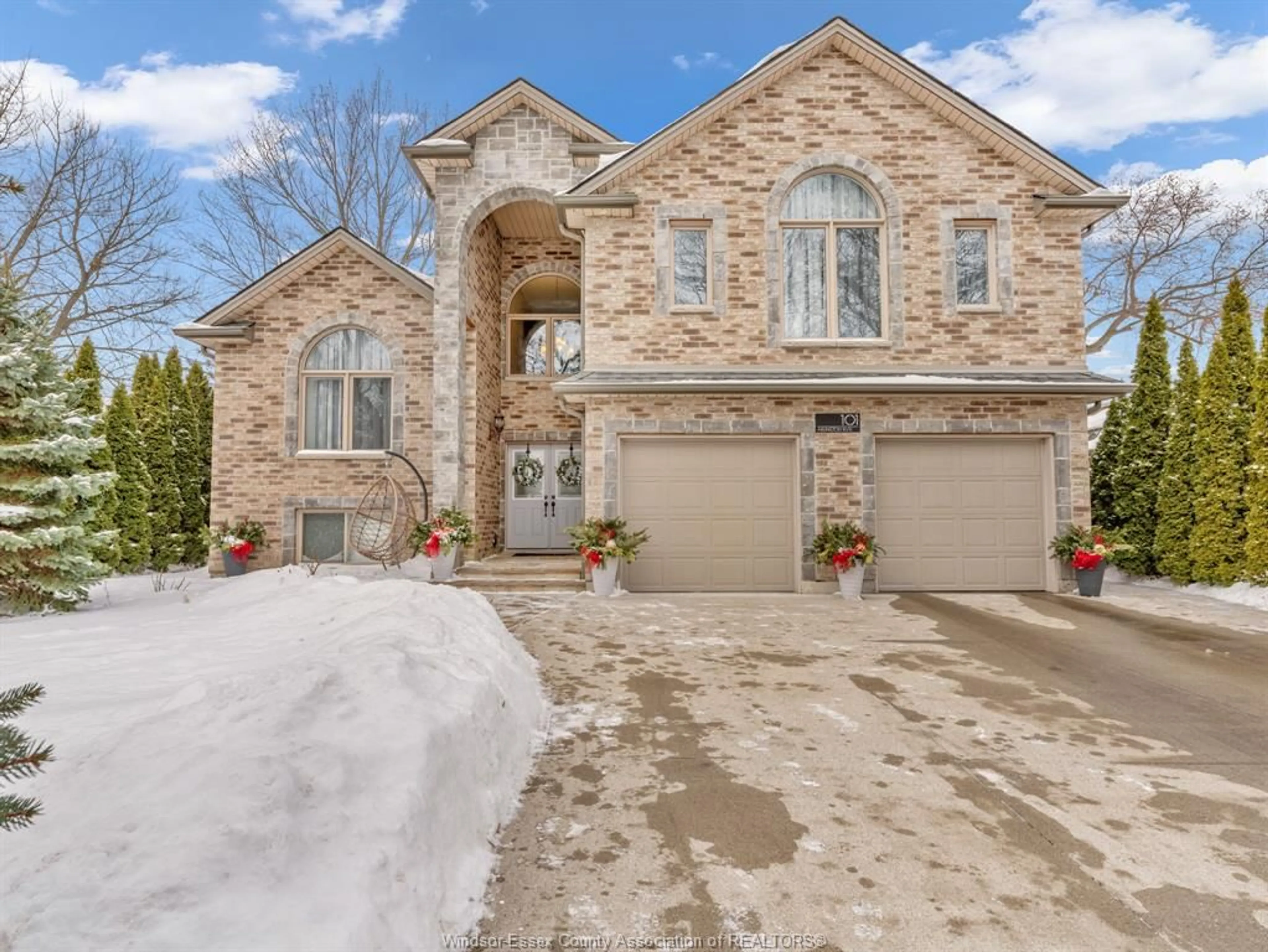 Home with brick exterior material, street for 101 ARLINGTON Blvd, Tecumseh Ontario N8N 2J6