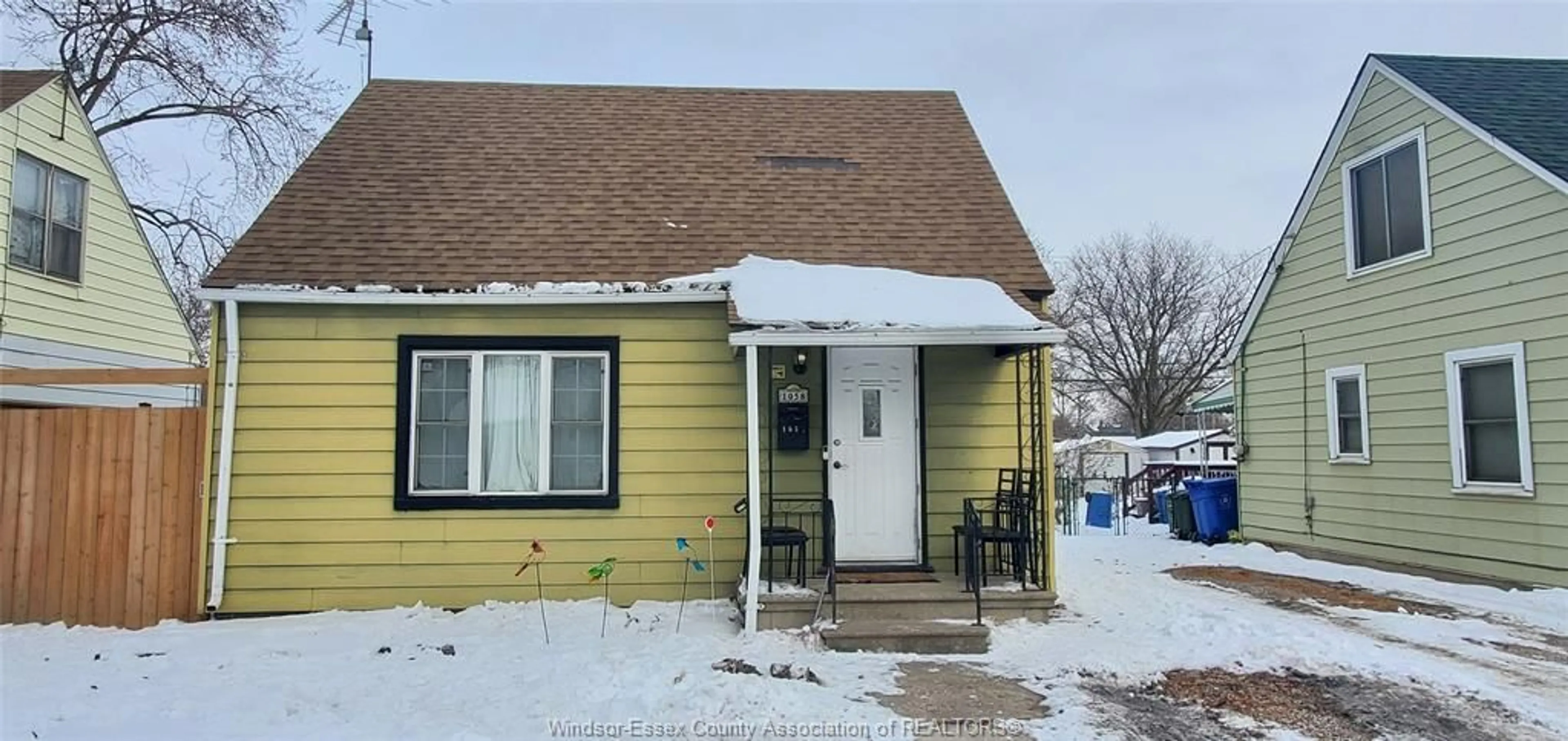 Unknown for 1058 CALIFORNIA, Windsor Ontario N9B 2Z7