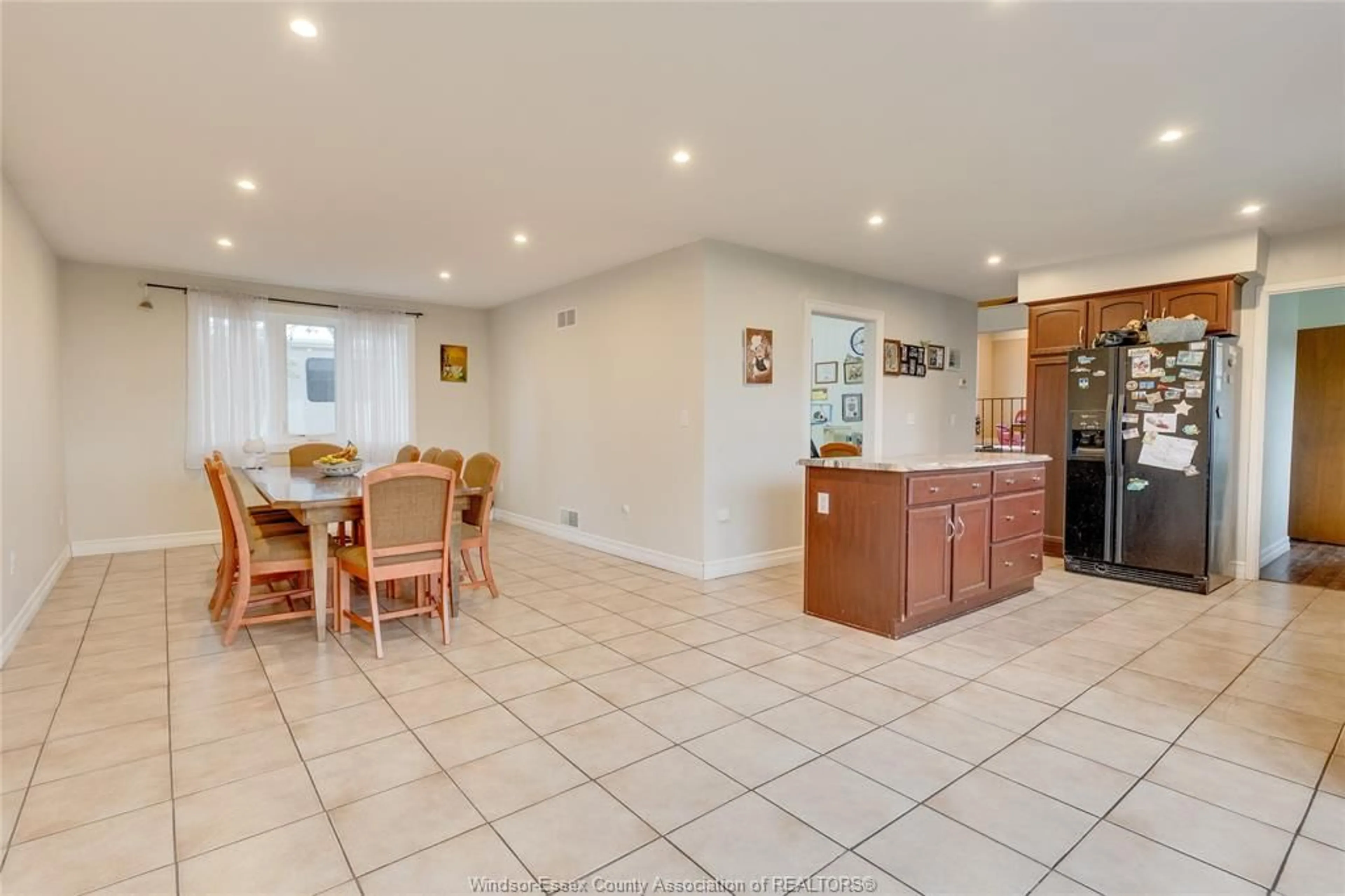 Open concept kitchen, ceramic/tile floor for 4996 BADDER Line, Merlin Ontario N0P 1W0