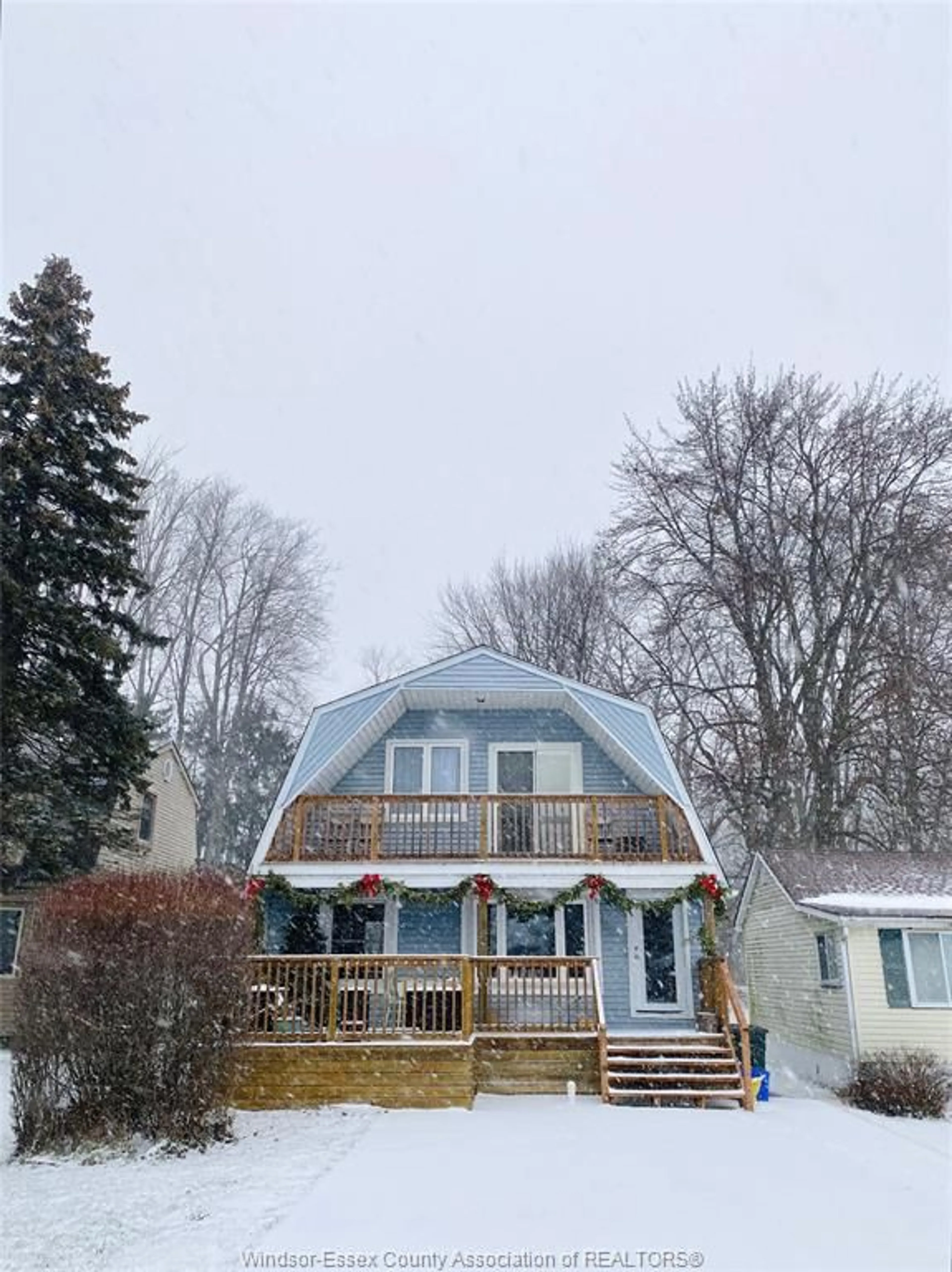 Unknown for 374 LAKEWOOD Dr, Amherstburg Ontario N9V 2Y8