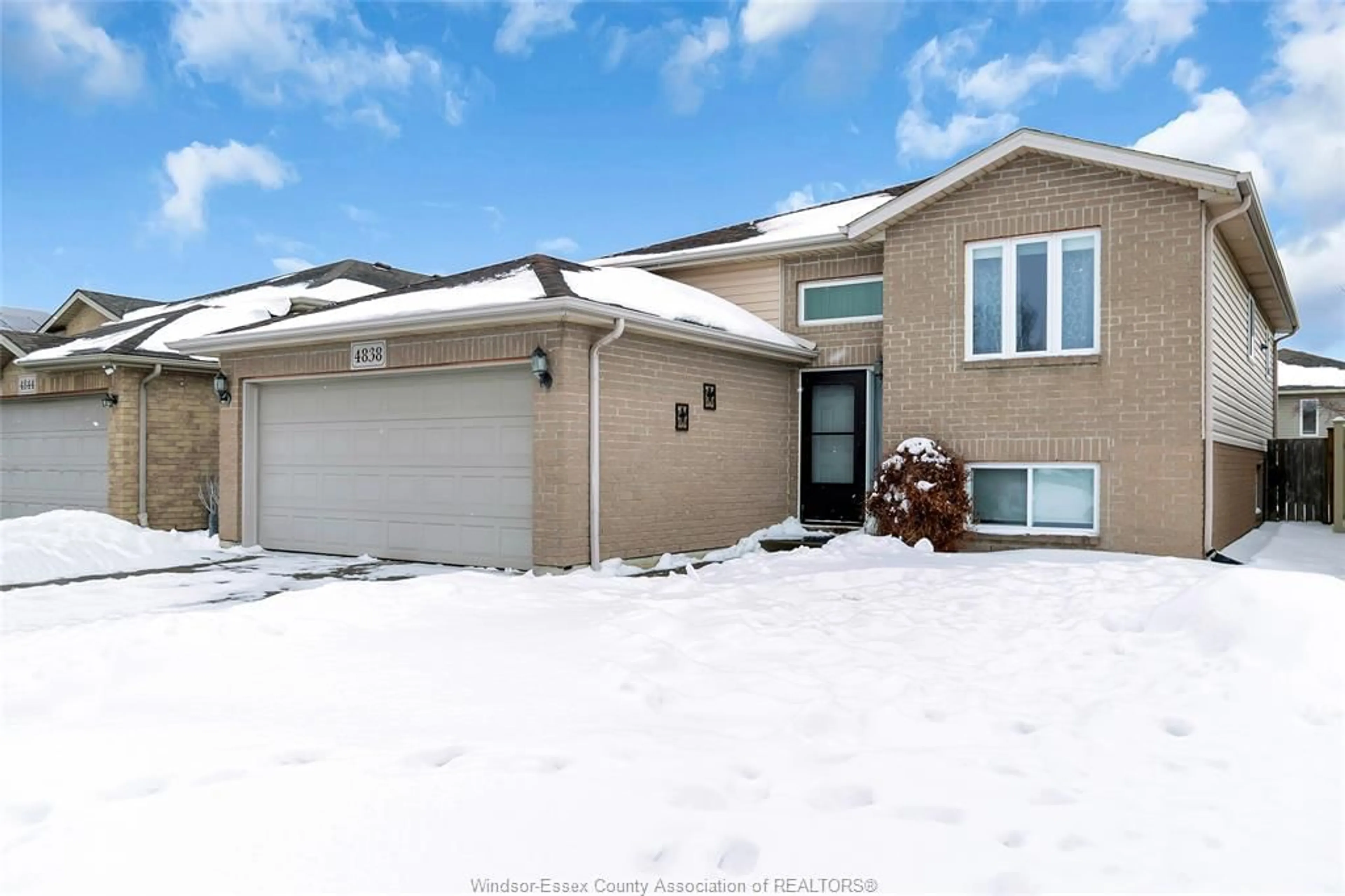 Home with vinyl exterior material, street for 4838 WHITEFISH, Windsor Ontario N9G 3E2