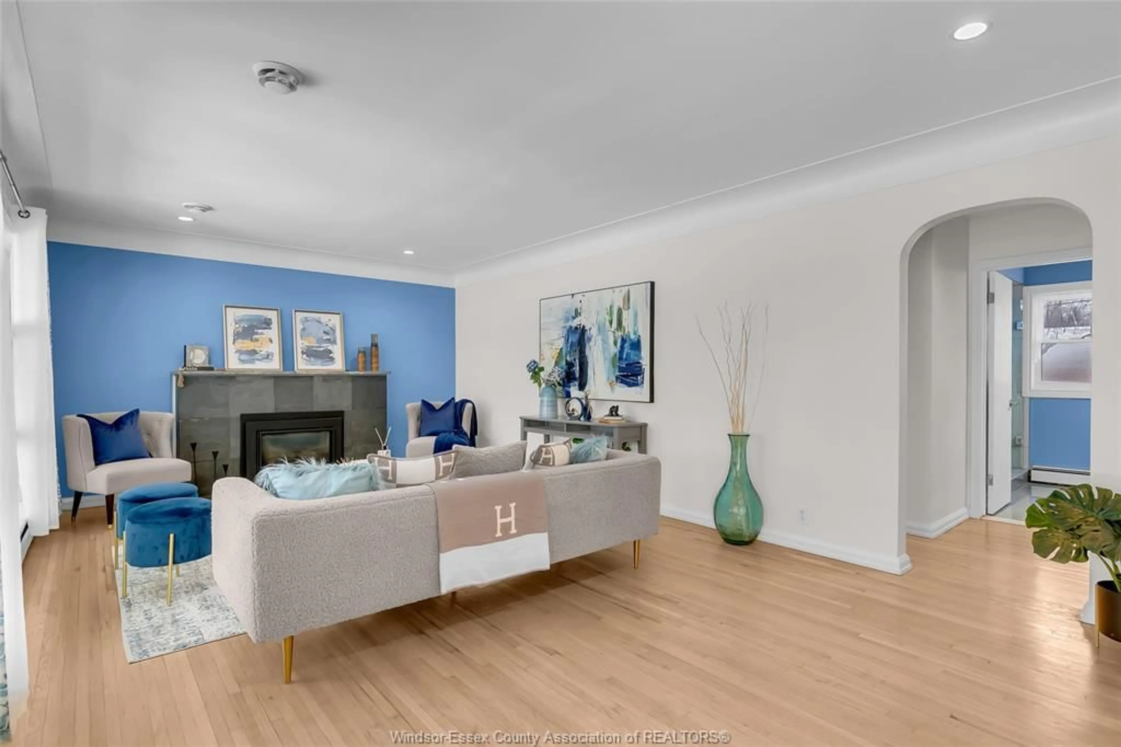 Living room with furniture, unknown for 892 EASTLAWN Ave, Windsor Ontario N8S 3H7