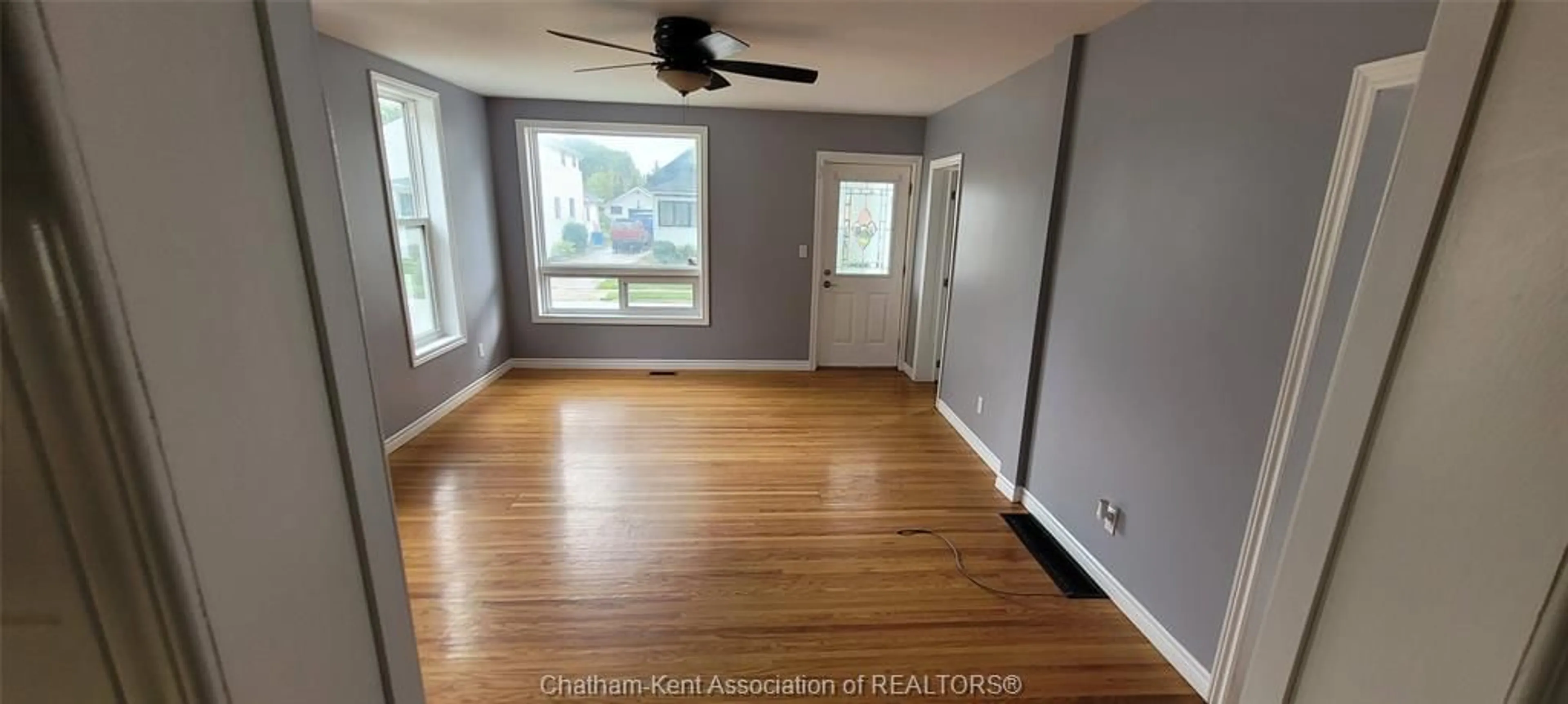 A pic of a room for 141 EDGAR St, Chatham Ontario N7M 1V6