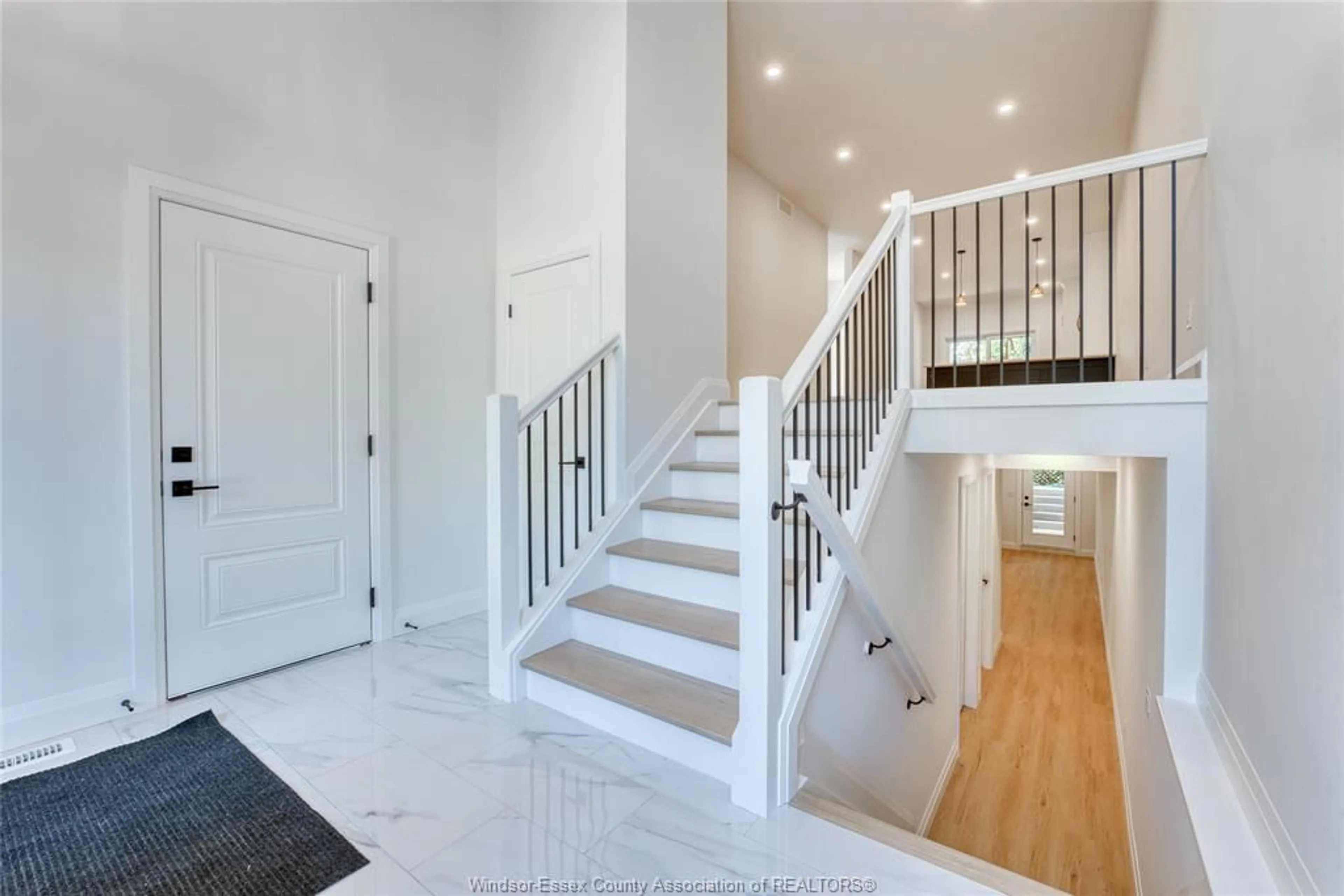 Unknown for 1236 SURREY, LaSalle Ontario N9H 1A9