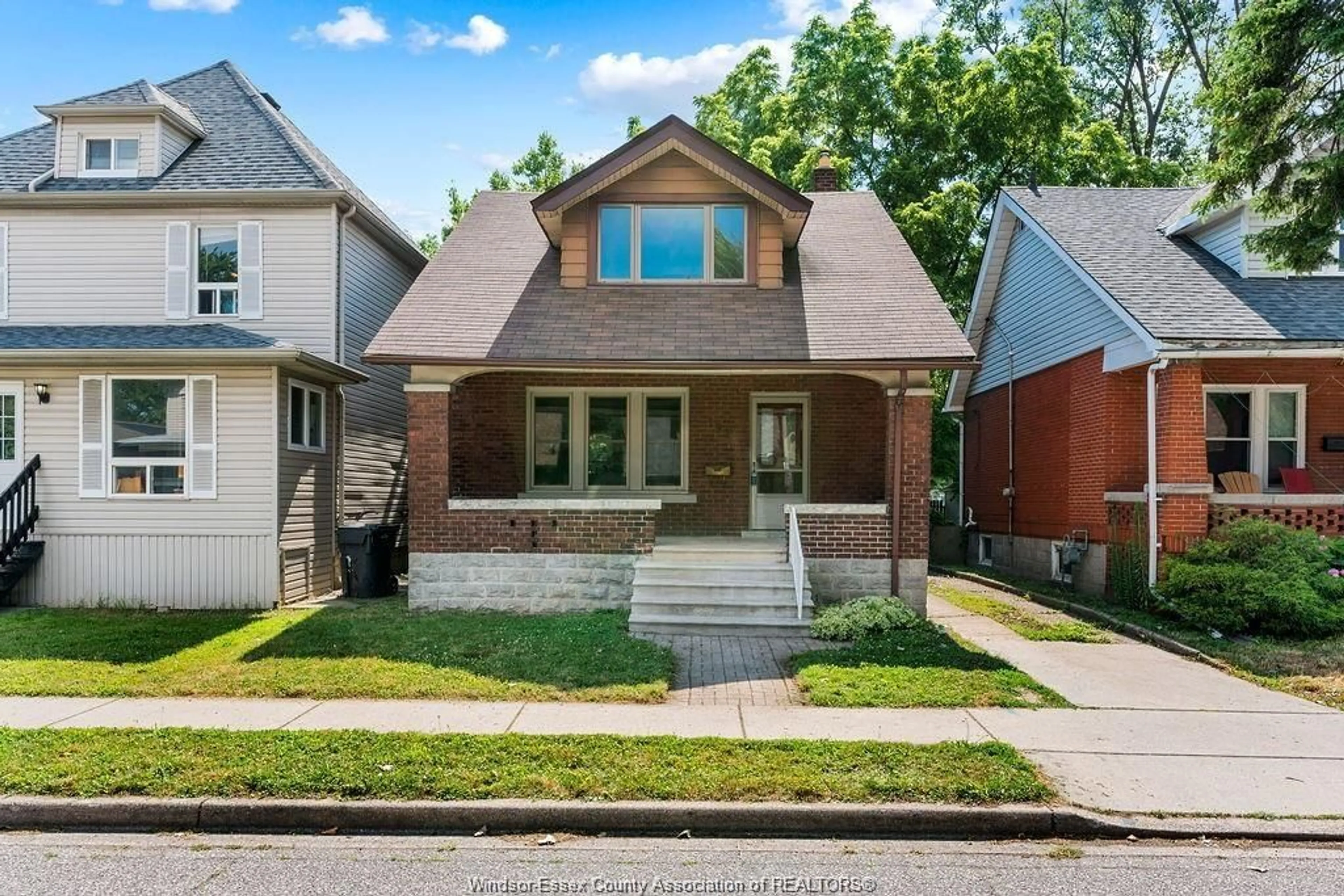 Home with brick exterior material, street for 191 BRIDGE Ave, Windsor Ontario N9B 2M1