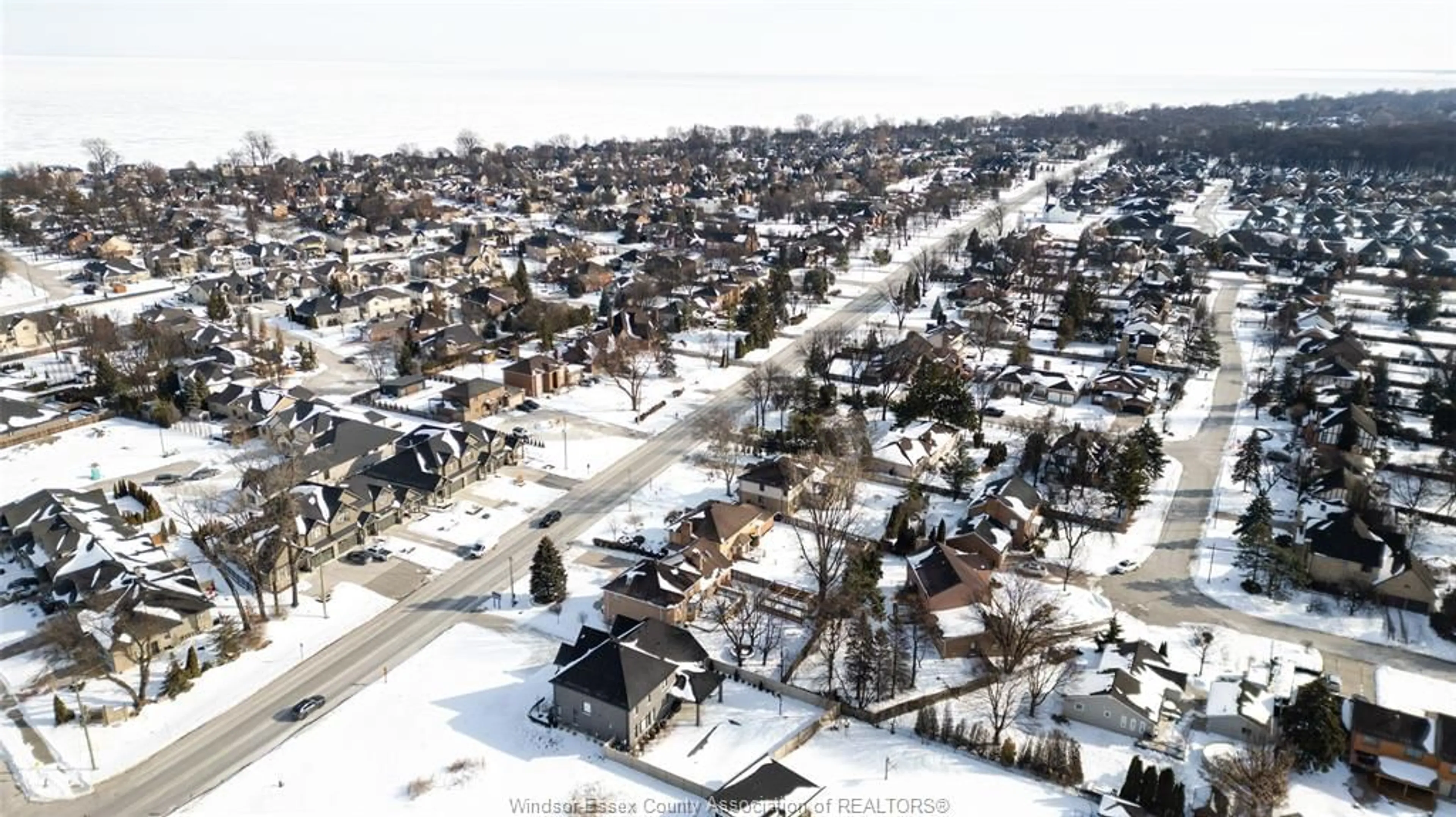 A pic from outside/outdoor area/front of a property/back of a property/a pic from drone, street for 233 Old Tecumseh Rd, Lakeshore Ontario N8N 3S9