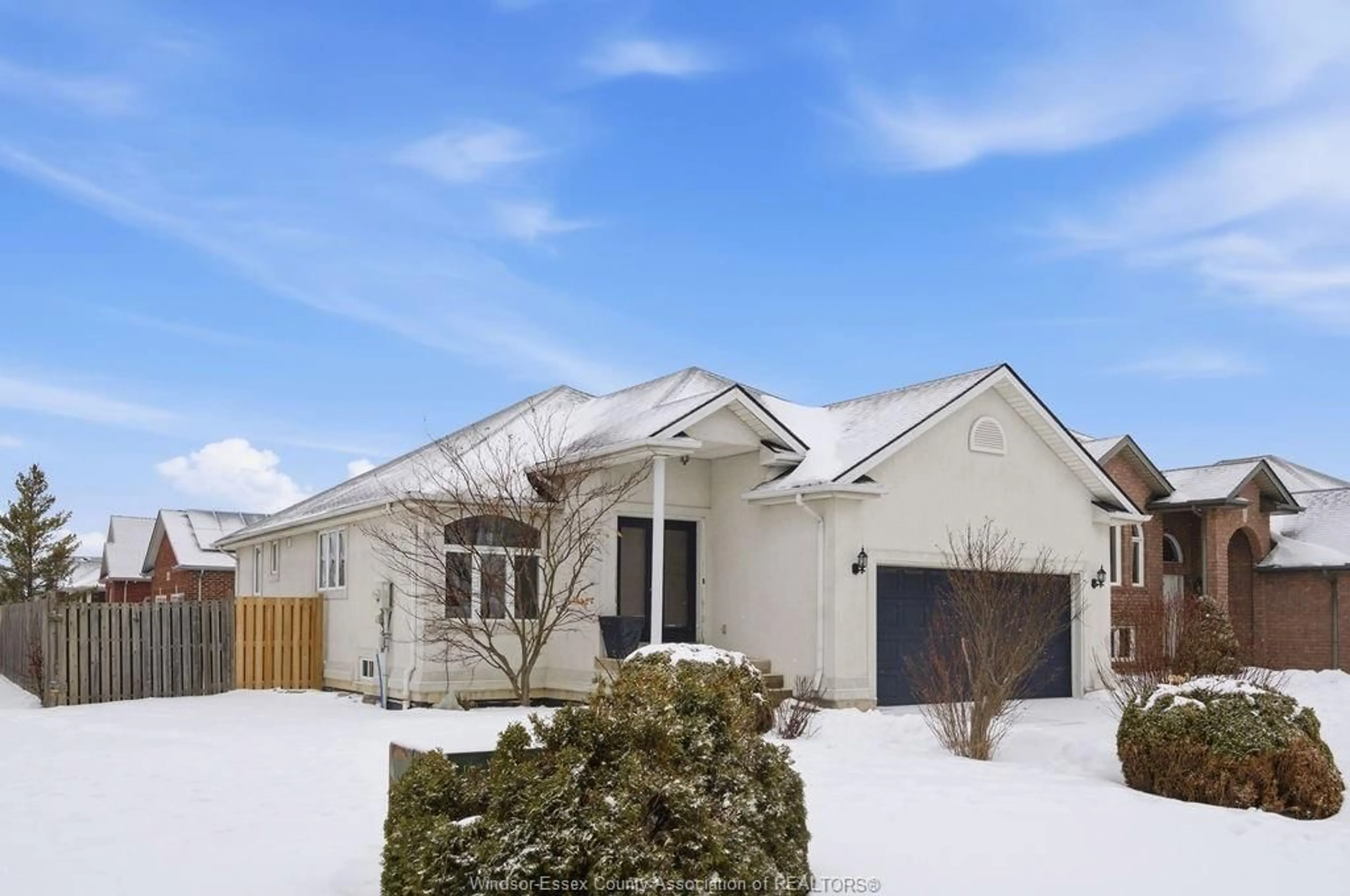 Home with vinyl exterior material, street for 142 AMY CROFT DR, Lakeshore Ontario N9K 1E5