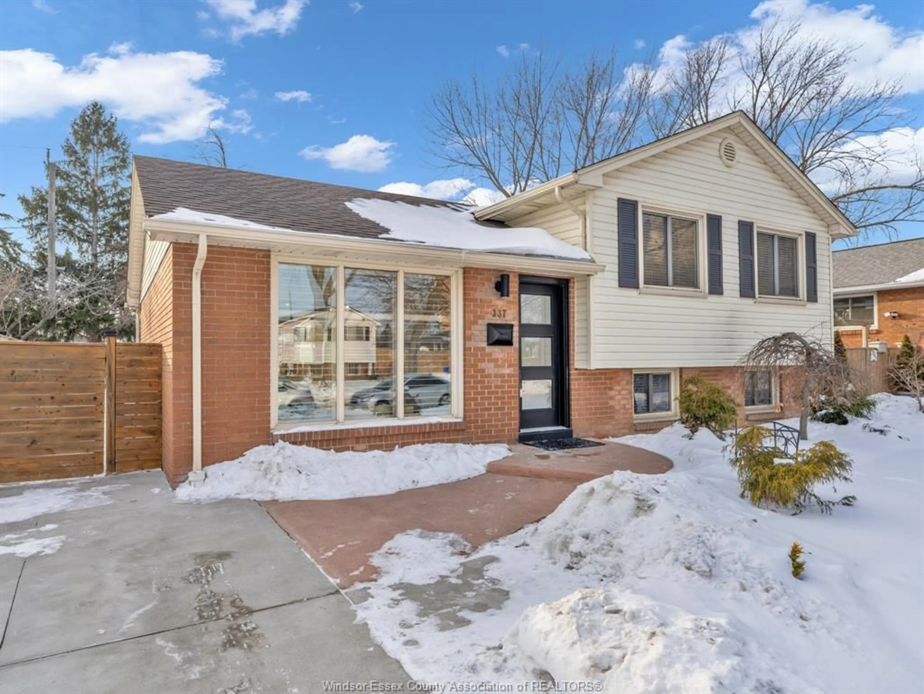 Home with brick exterior material, street for 337 CARLING Cres, Windsor Ontario N8S 3X7