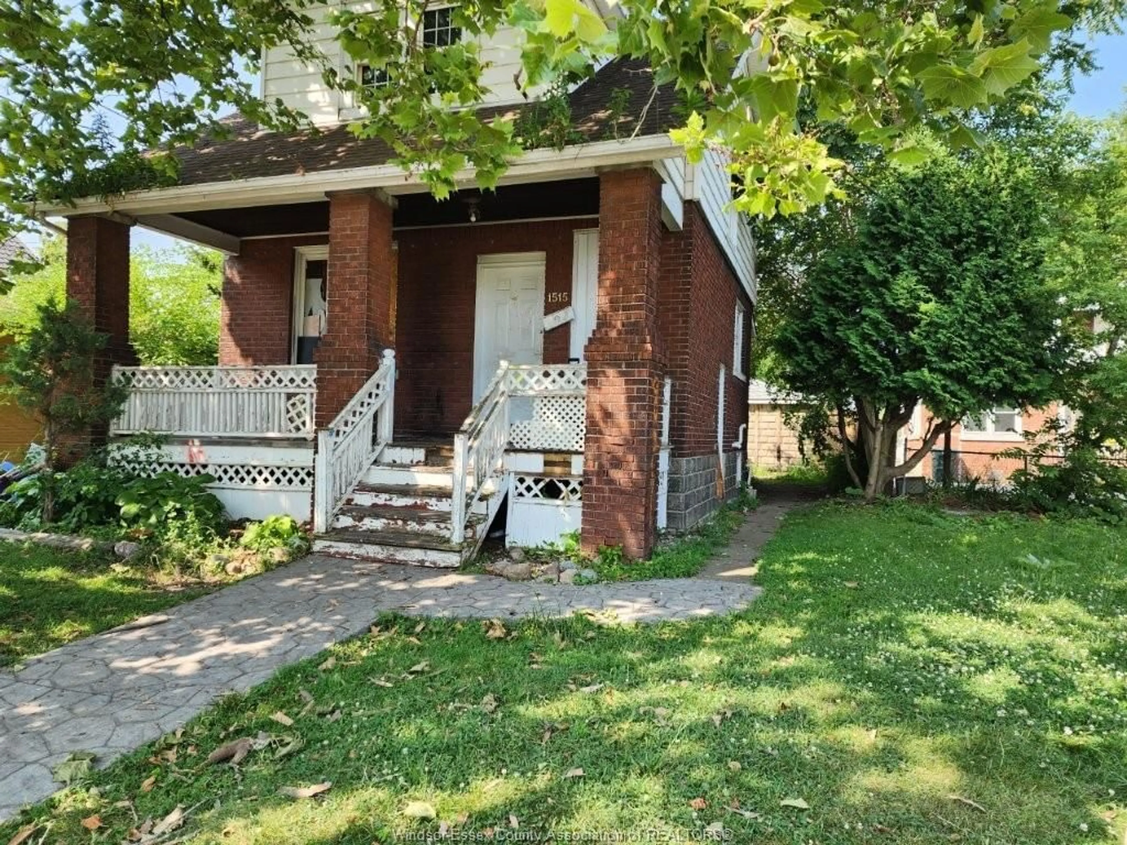 Home with brick exterior material, street for 1515 CENTRAL Ave, Windsor Ontario N8Y 3V7