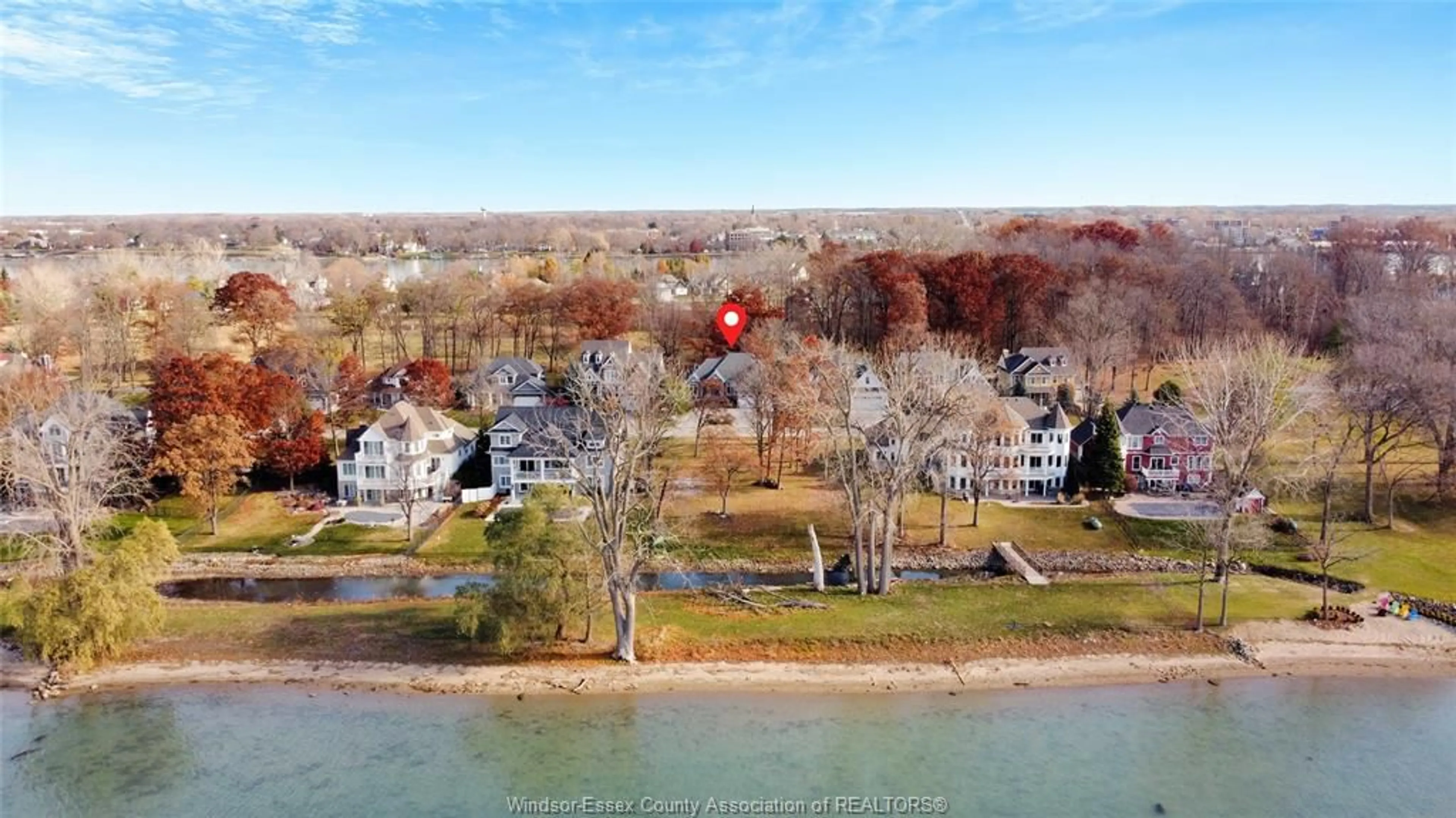 A pic from outside/outdoor area/front of a property/back of a property/a pic from drone, water/lake/river/ocean view for 295 CRYSTAL BAY Dr, Amherstburg Ontario N9V 4A6