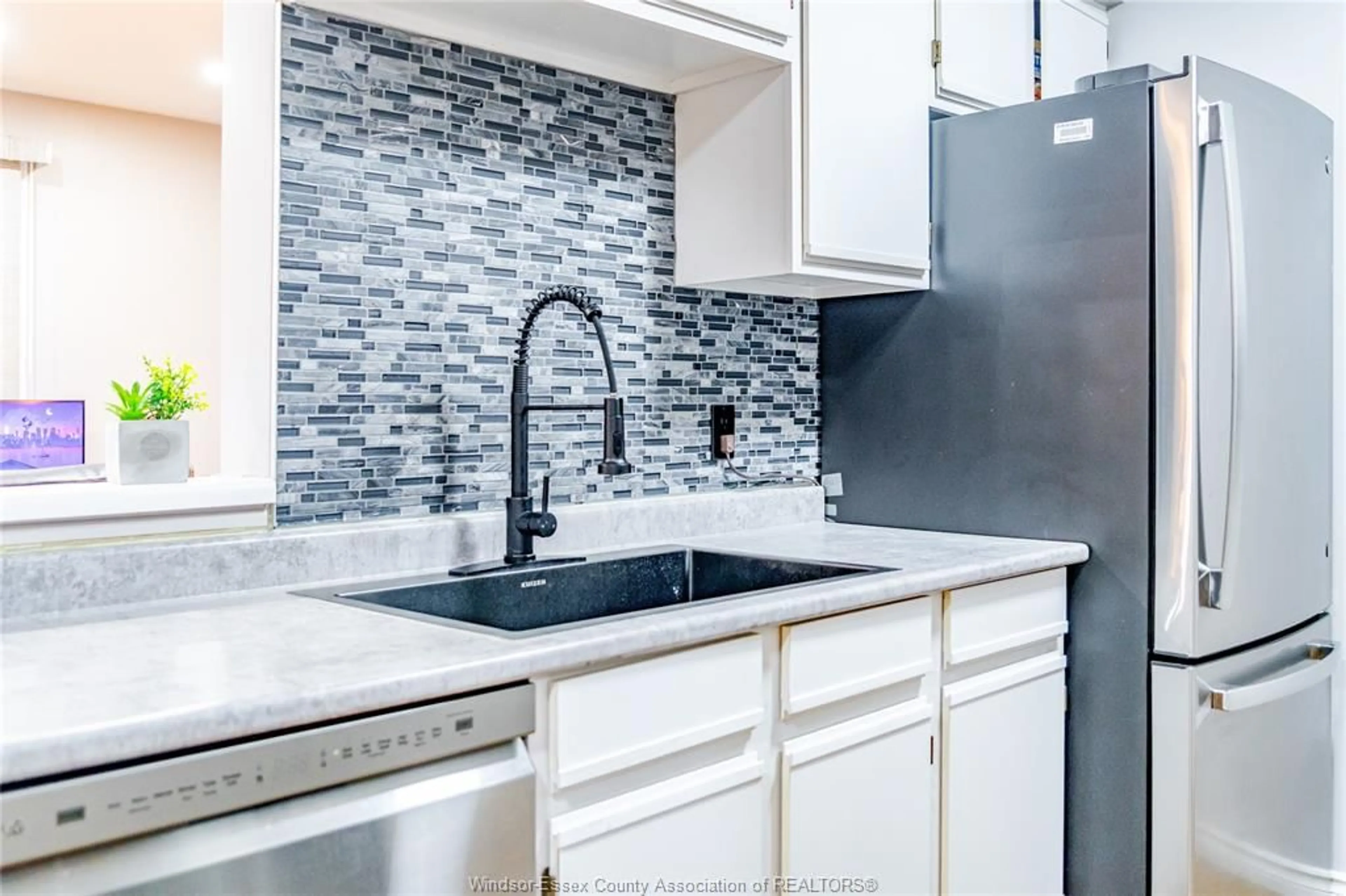 Unknown for 1275 CARDINAL Cres #32, Tecumseh Ontario N8N 4V1