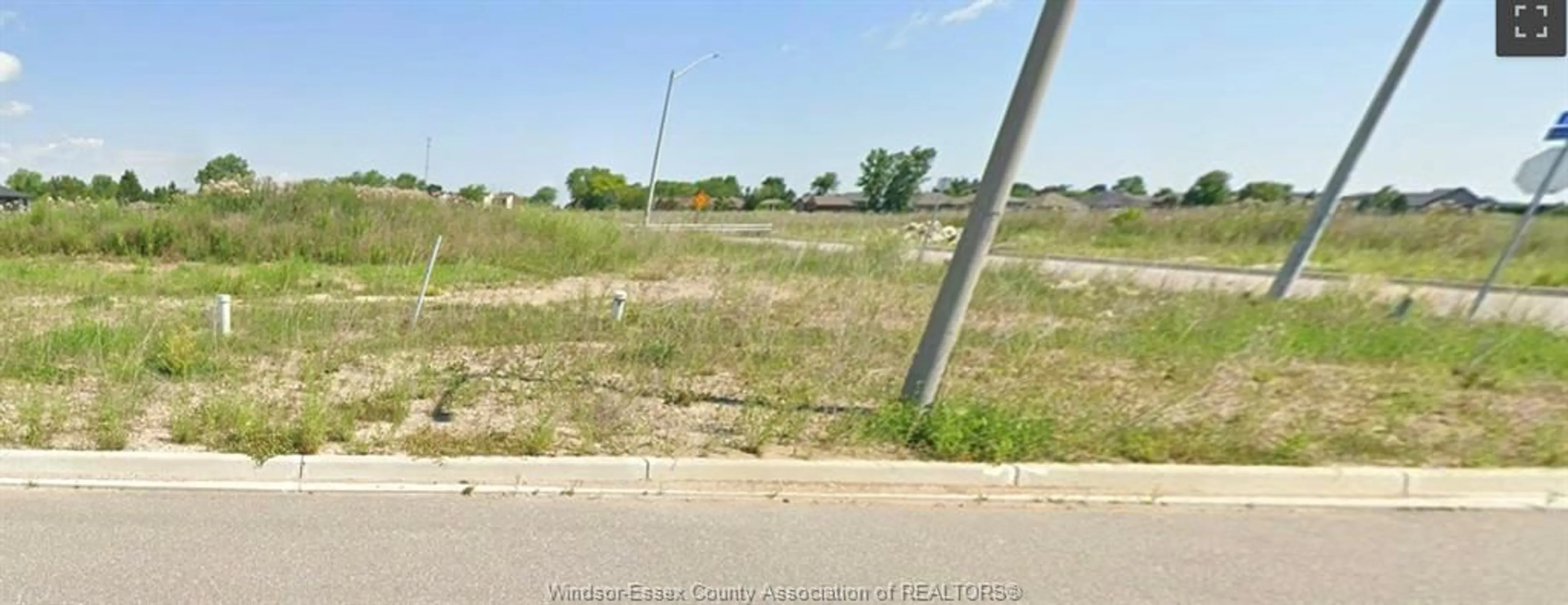 Blurry image for 96 GRAF St, Harrow Ontario N0R 1G0