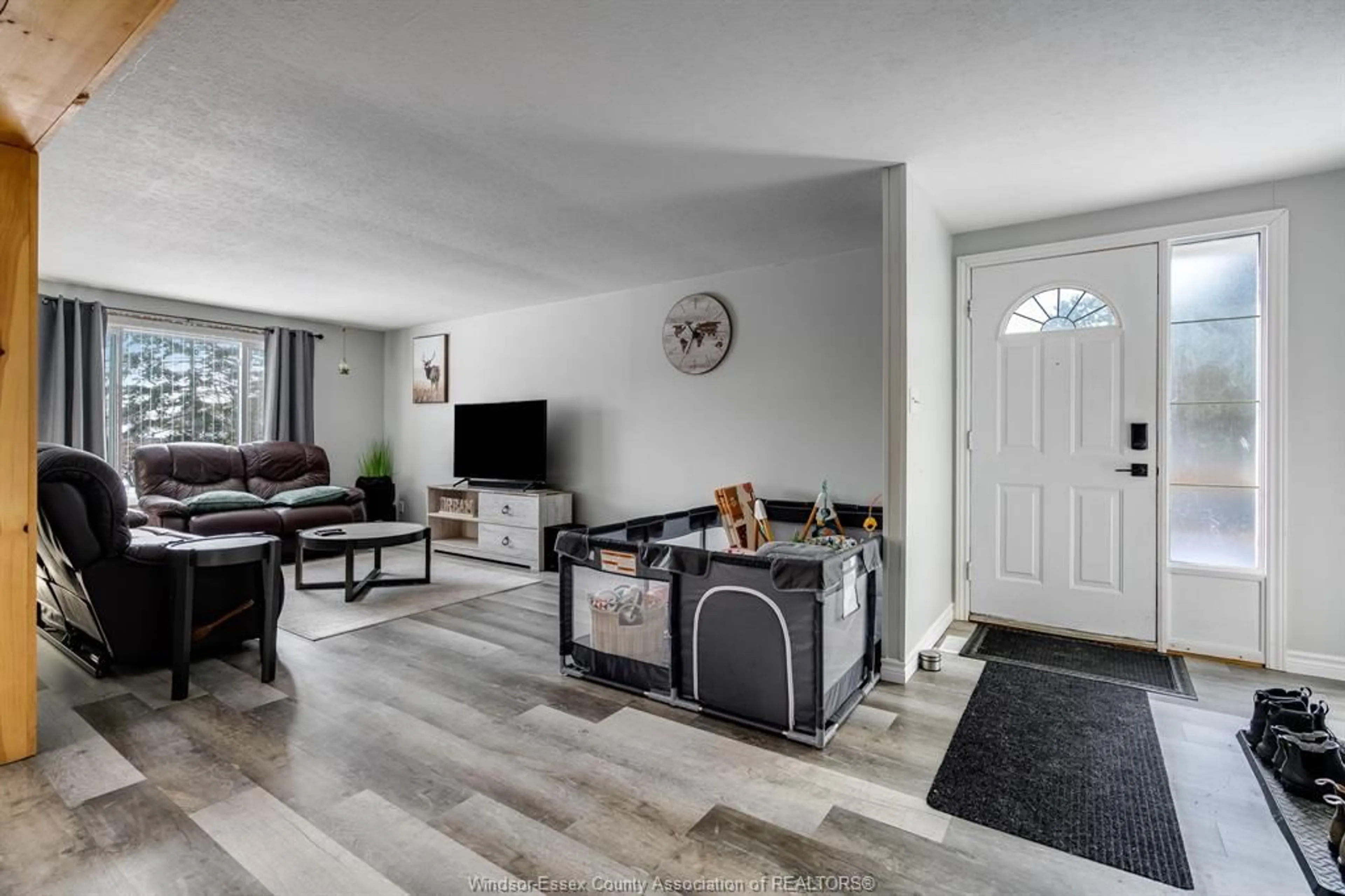 Living room with furniture, unknown for 302 Summerset Ave, Kingsville Ontario N9Y 2B9