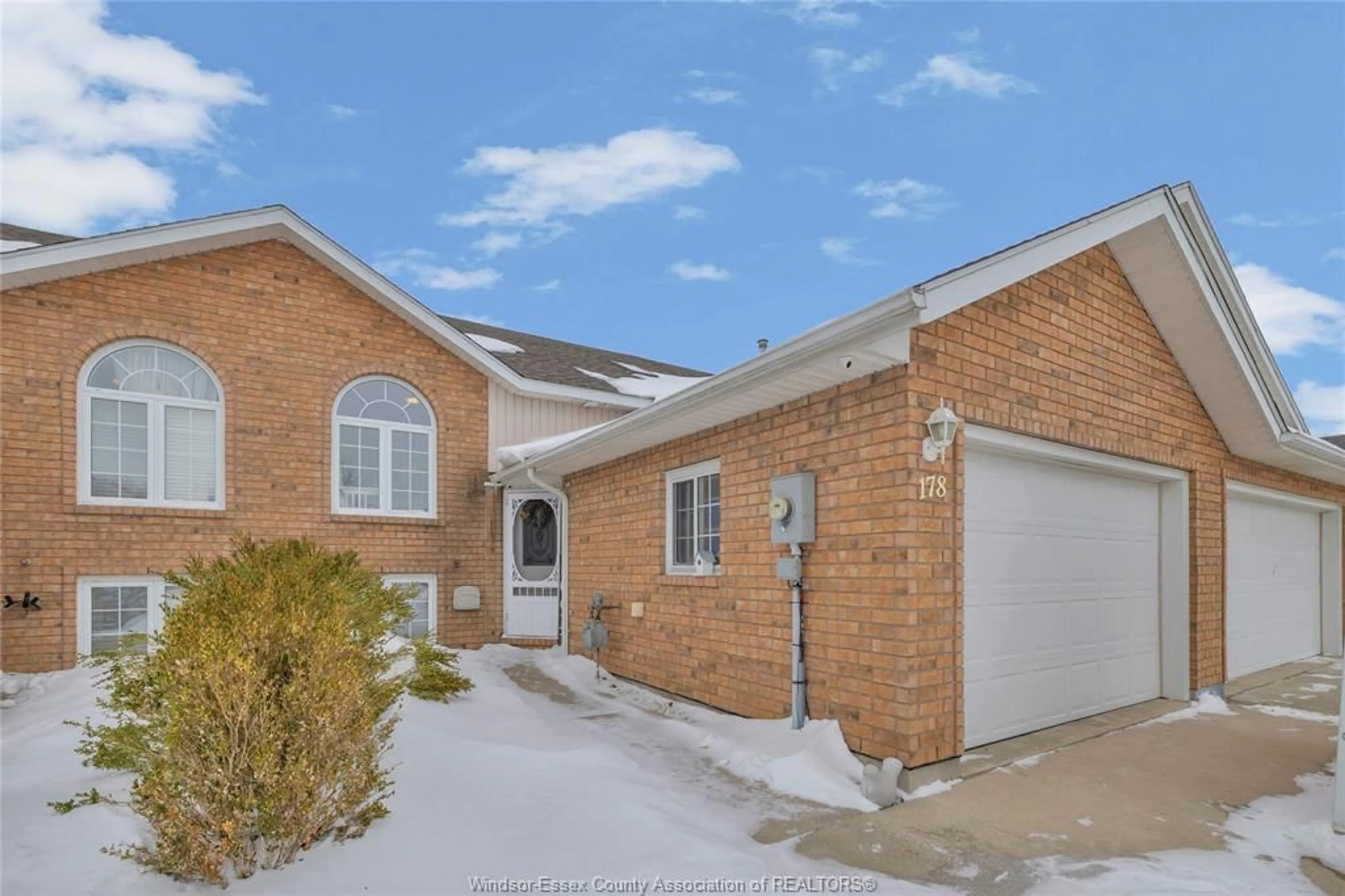 Home with brick exterior material, street for 178 Christina Cres, Leamington Ontario N8H 5L8