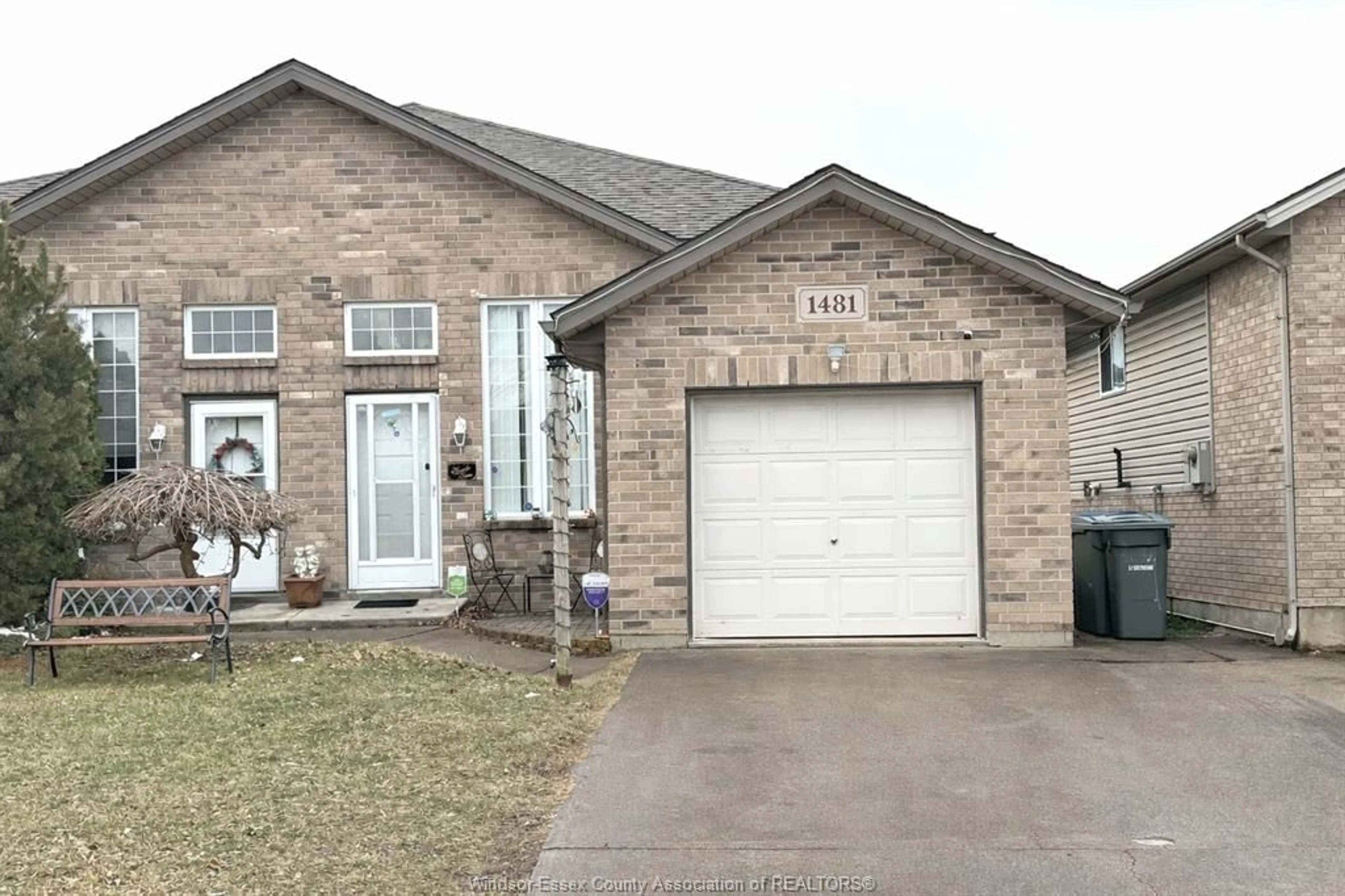 Home with brick exterior material, street for 1481 HIGHNOON Dr, Windsor Ontario N9G 3B6