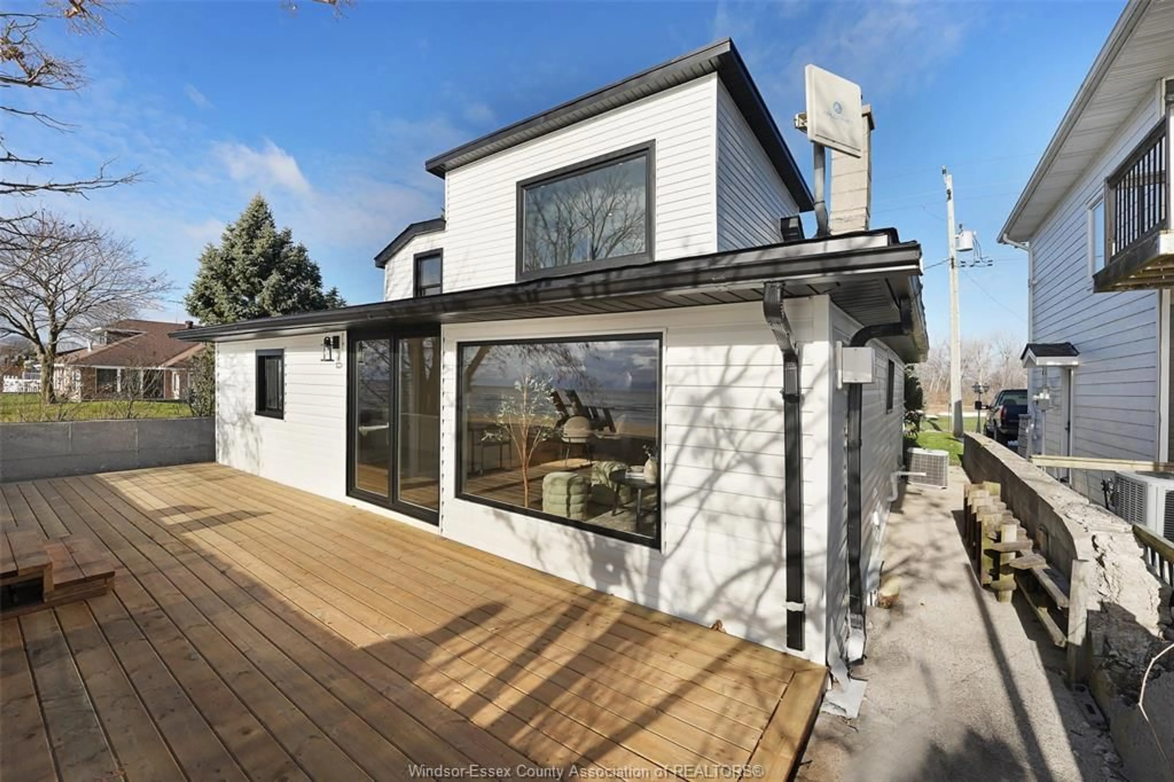 Home with vinyl exterior material, street for 1349 HERITAGE RD, Kingsville Ontario N9Y 2E6