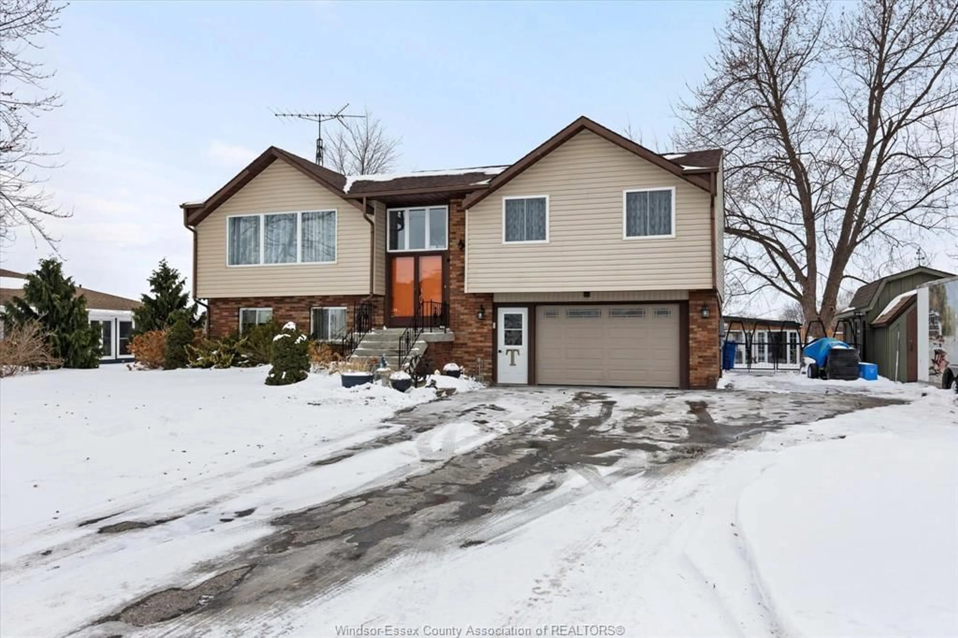 Unknown for 19079 BLUE WATER Ave, Lakeshore Ontario N0P 2L0