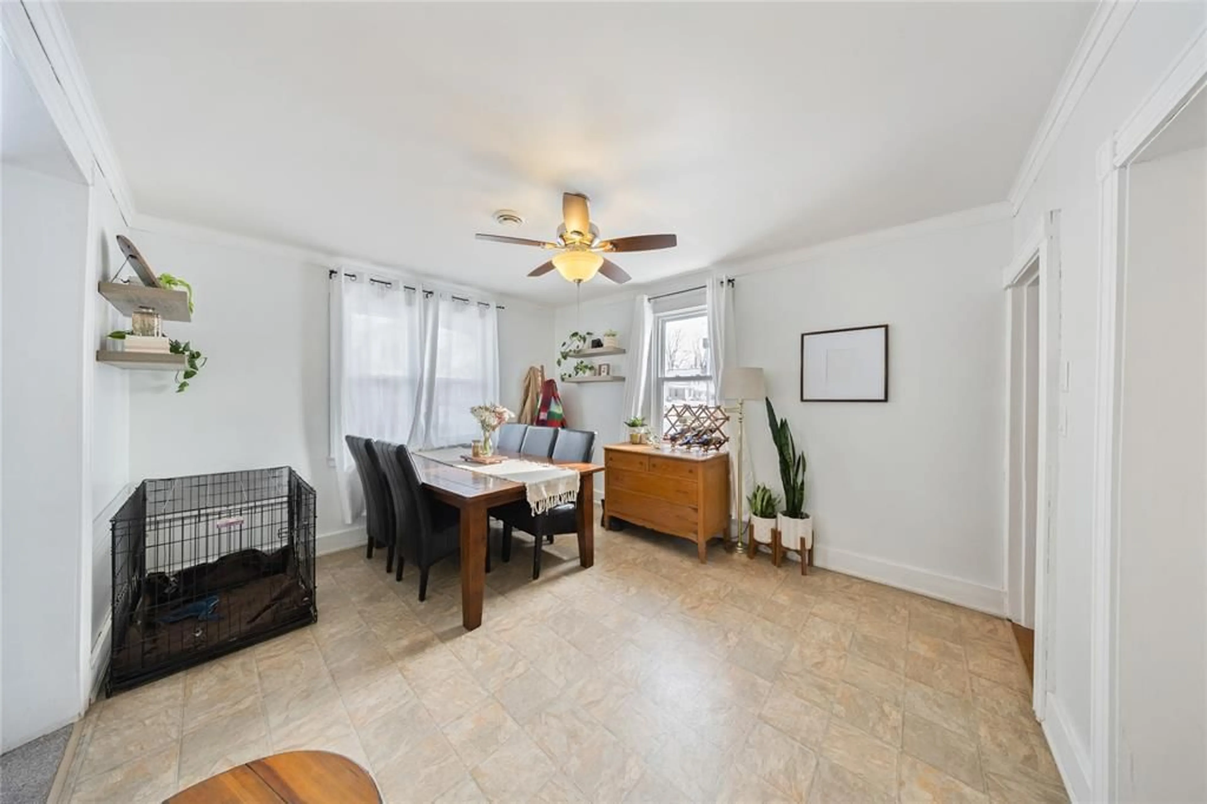 Unknown for 455 Princess St, Petrolia Ontario N0N 1R0