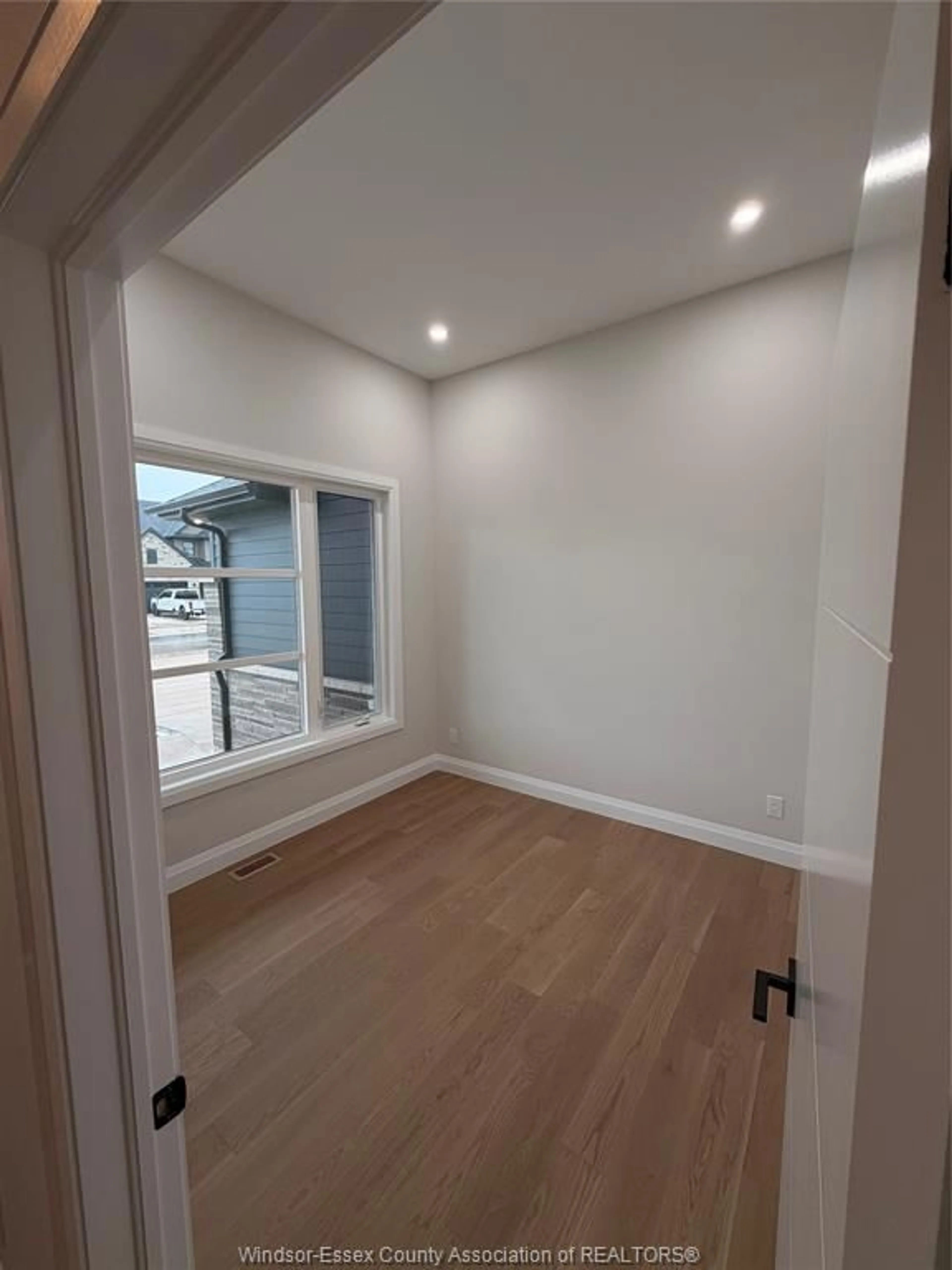 A pic of a room for 43 ROSEWOOD Cres, Chatham Ontario N7M 0P4