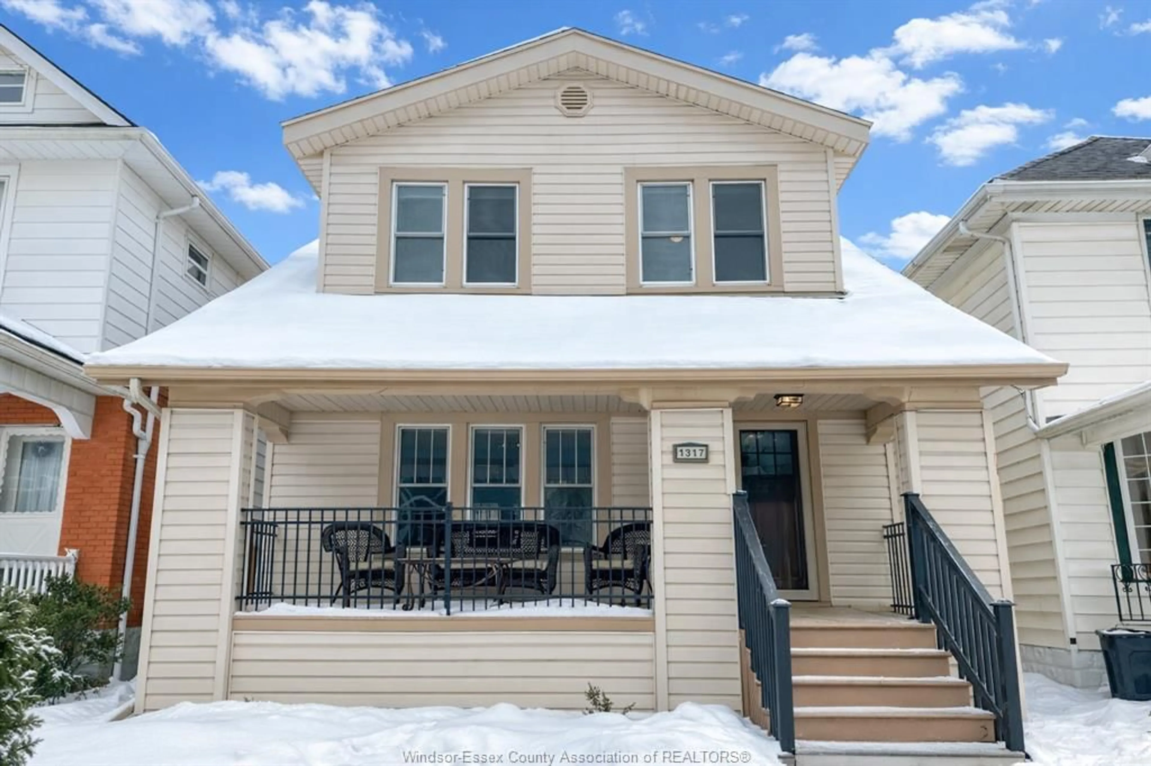 Home with vinyl exterior material, street for 1317 WINDERMERE, Windsor Ontario N8Y 3G1