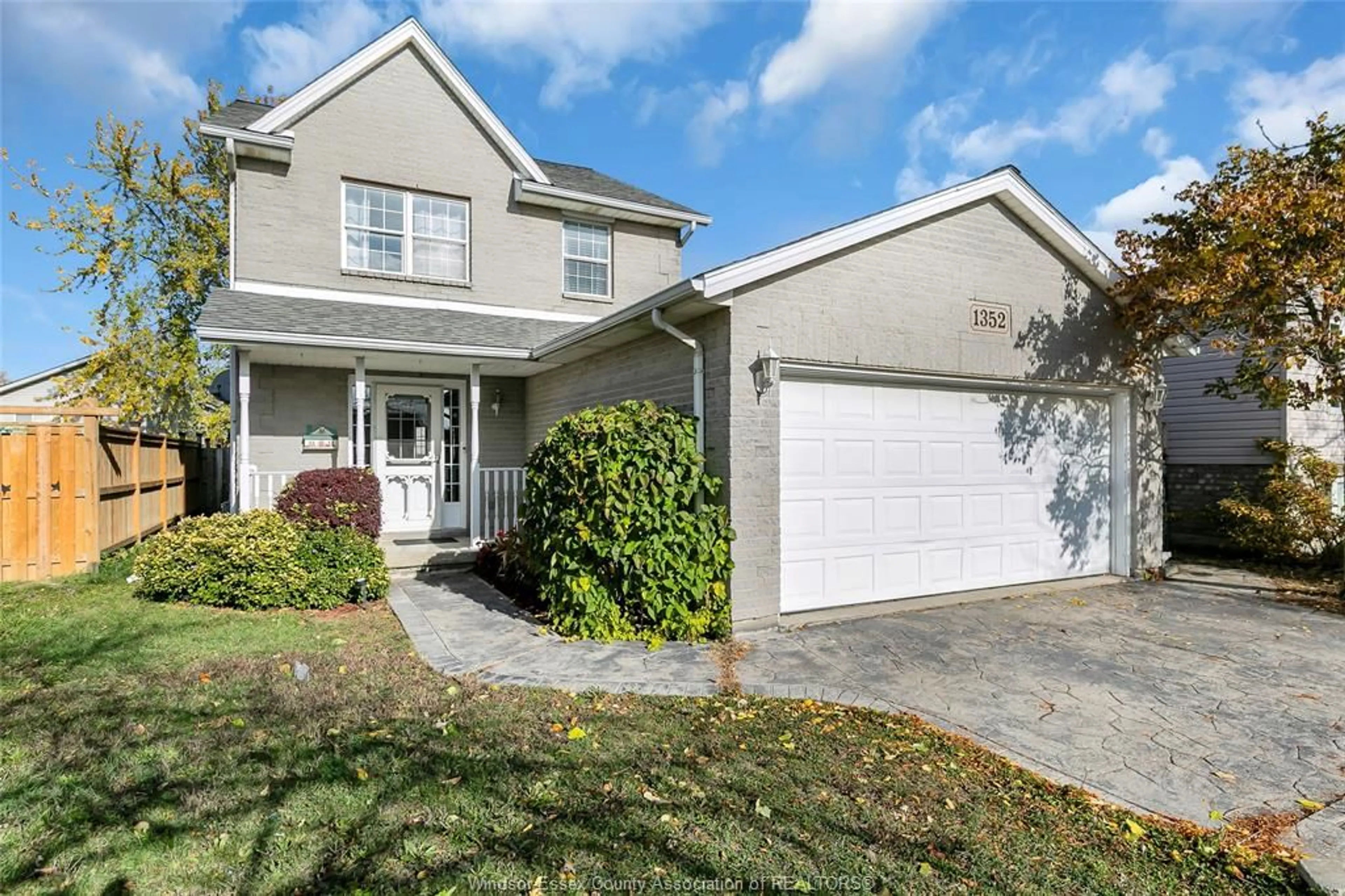 Home with vinyl exterior material, street for 1352 GISELLE Cres, Windsor Ontario N8W 5P5