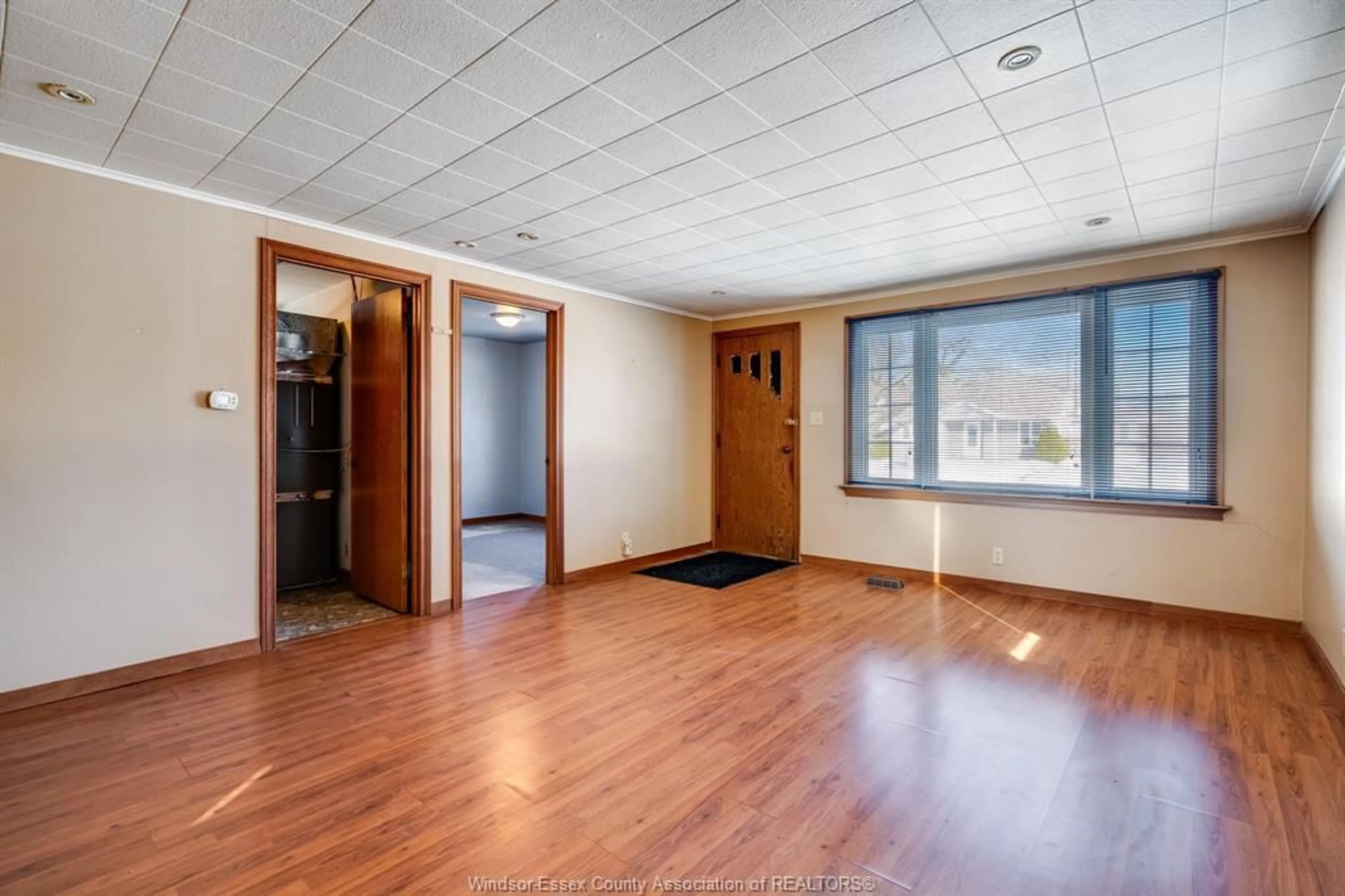 Unknown for 107 George St, Merlin Ontario N0P 1W0