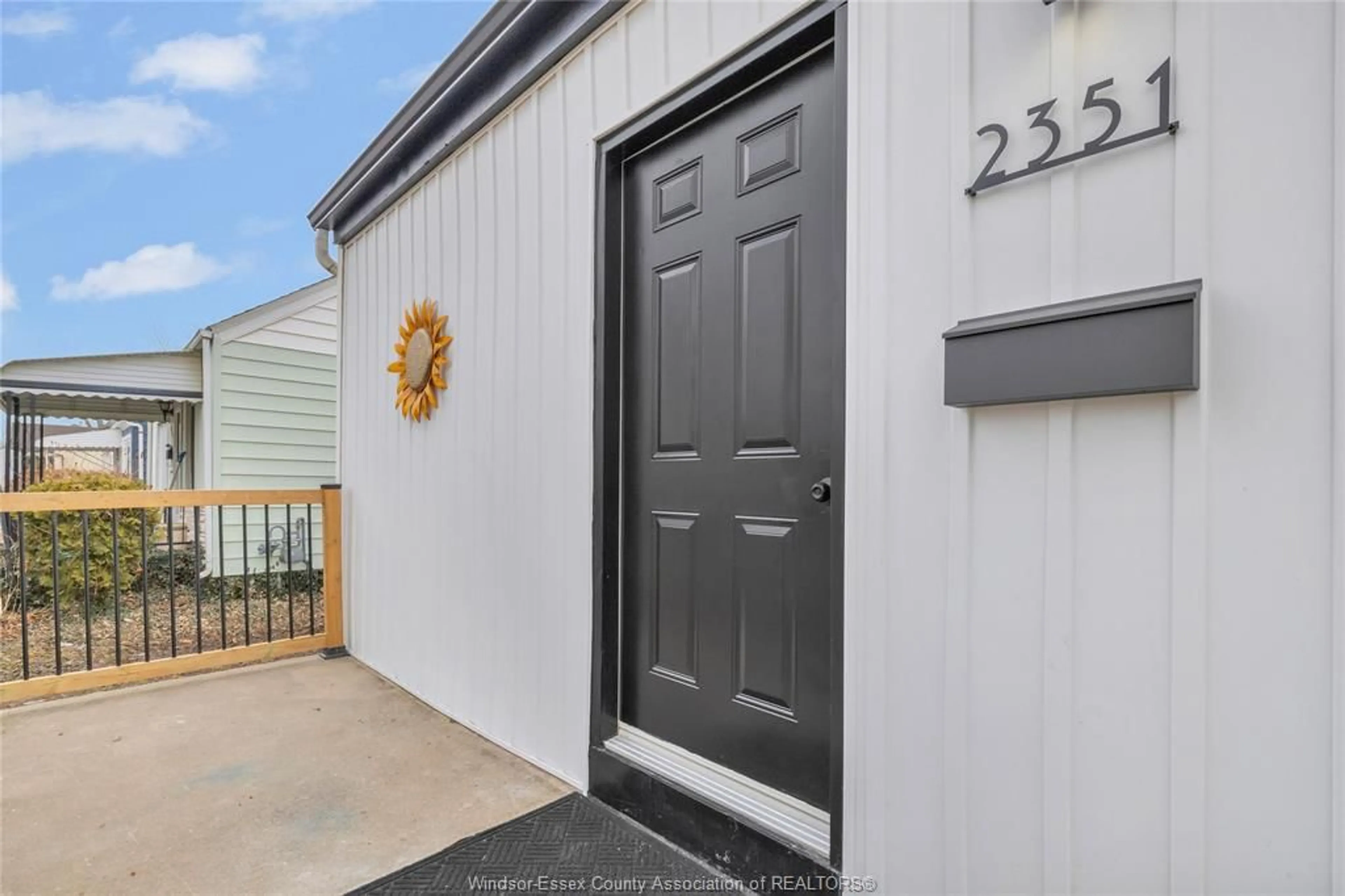 Unknown for 2351 ELSMERE, Windsor Ontario N8W 2C5