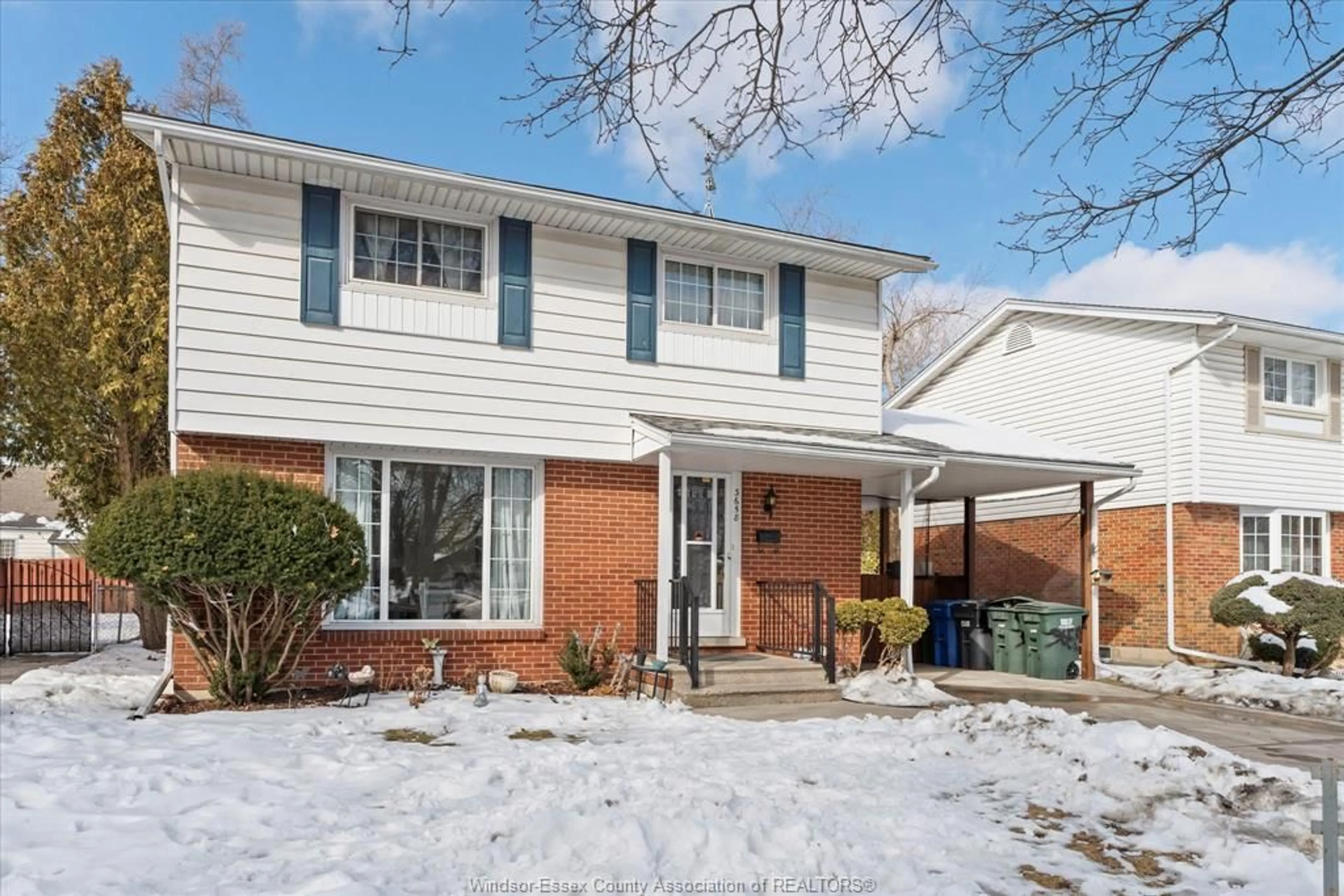 Home with brick exterior material, street for 3658 BIRCH, Windsor Ontario N9C 1Y9