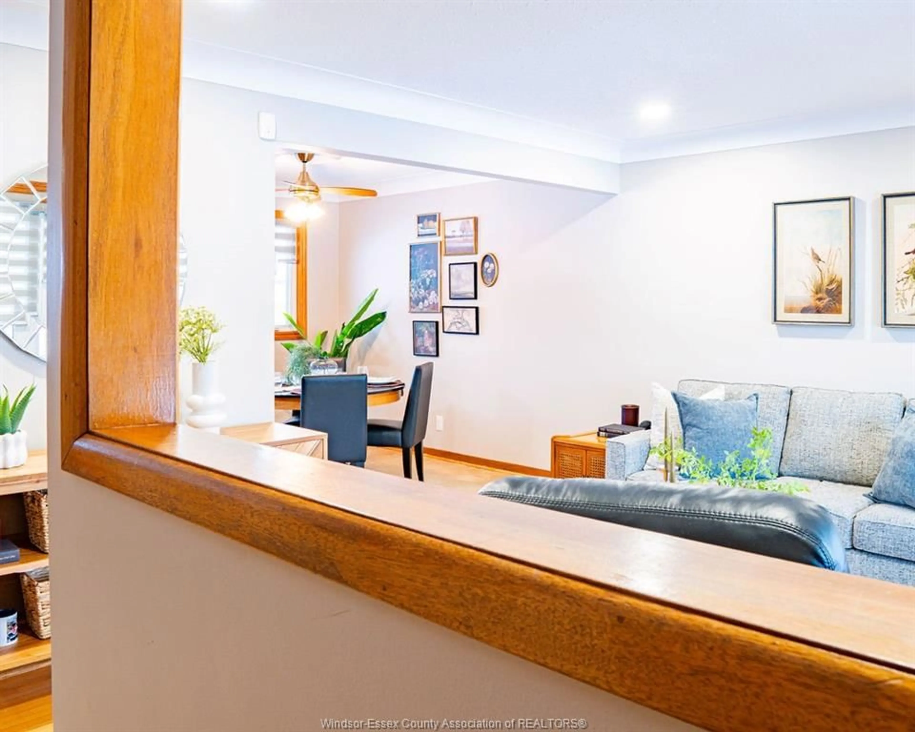 Lobby for 1068 Frank, Windsor Ontario N8S 3P7