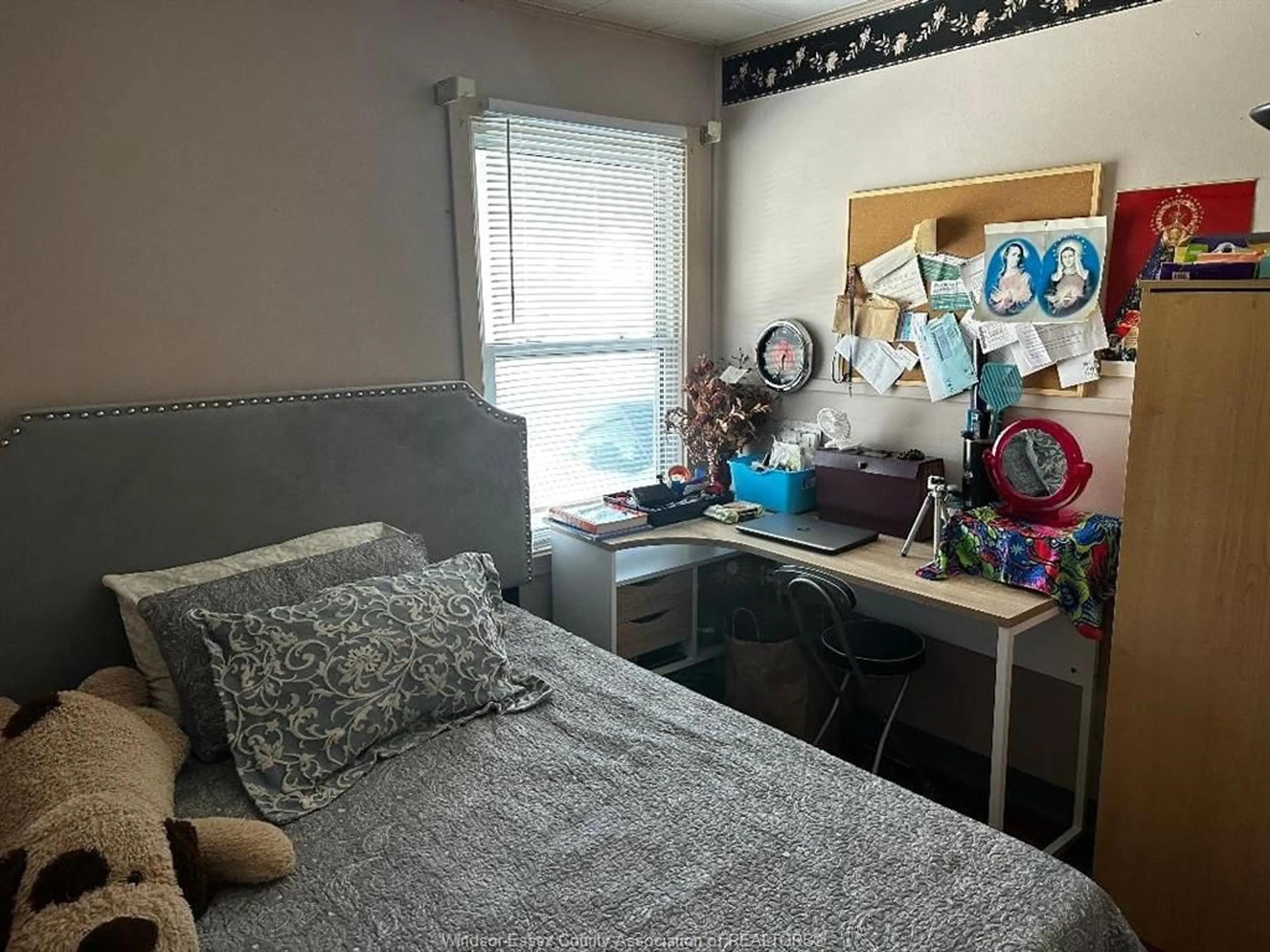 A pic of a room for 1674 PARENT Ave, Windsor Ontario N8X 4K1