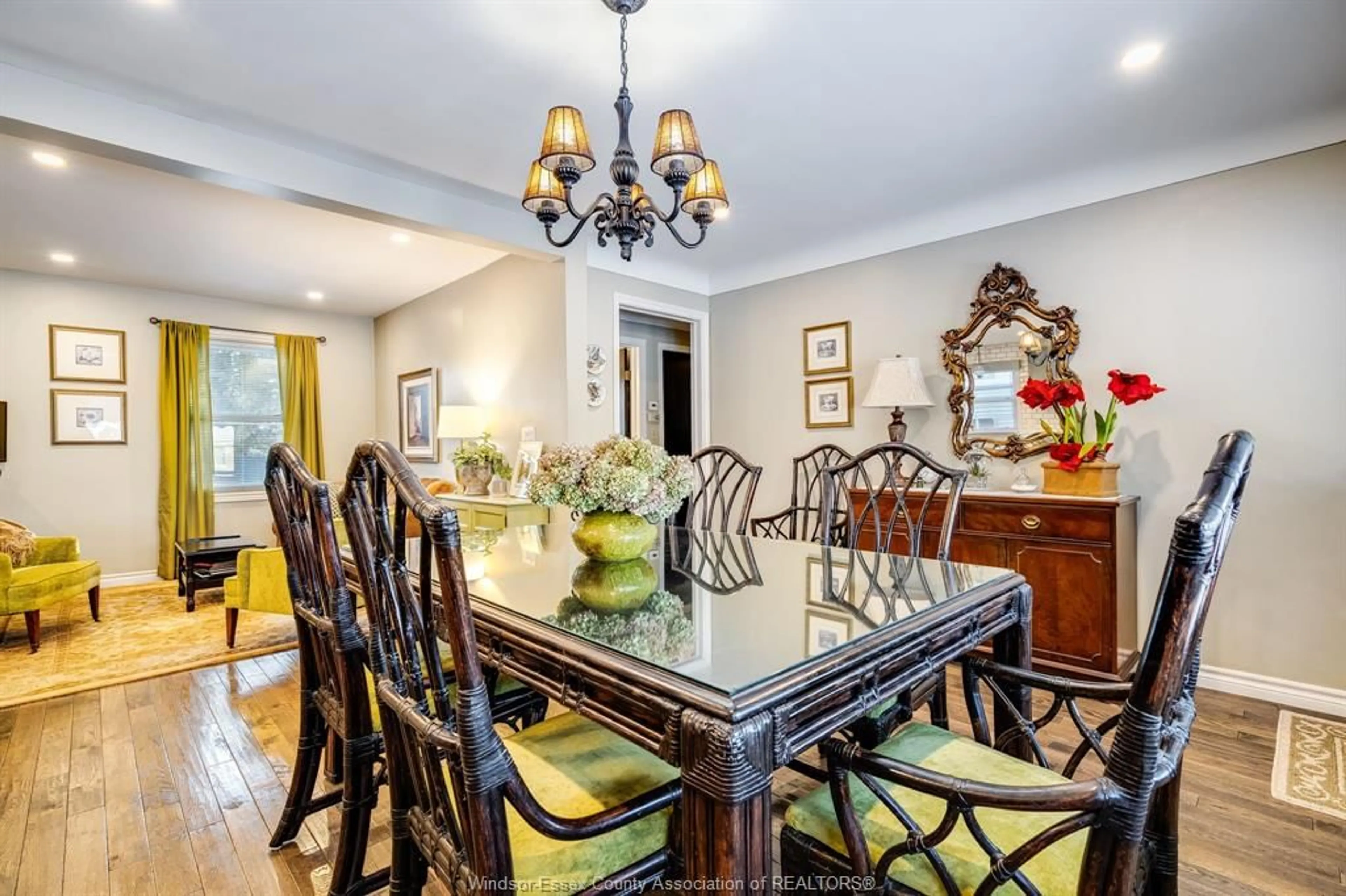 Dining room, ceramic/tile floor for 1114 Parkview, Windsor Ontario N8X 2S9