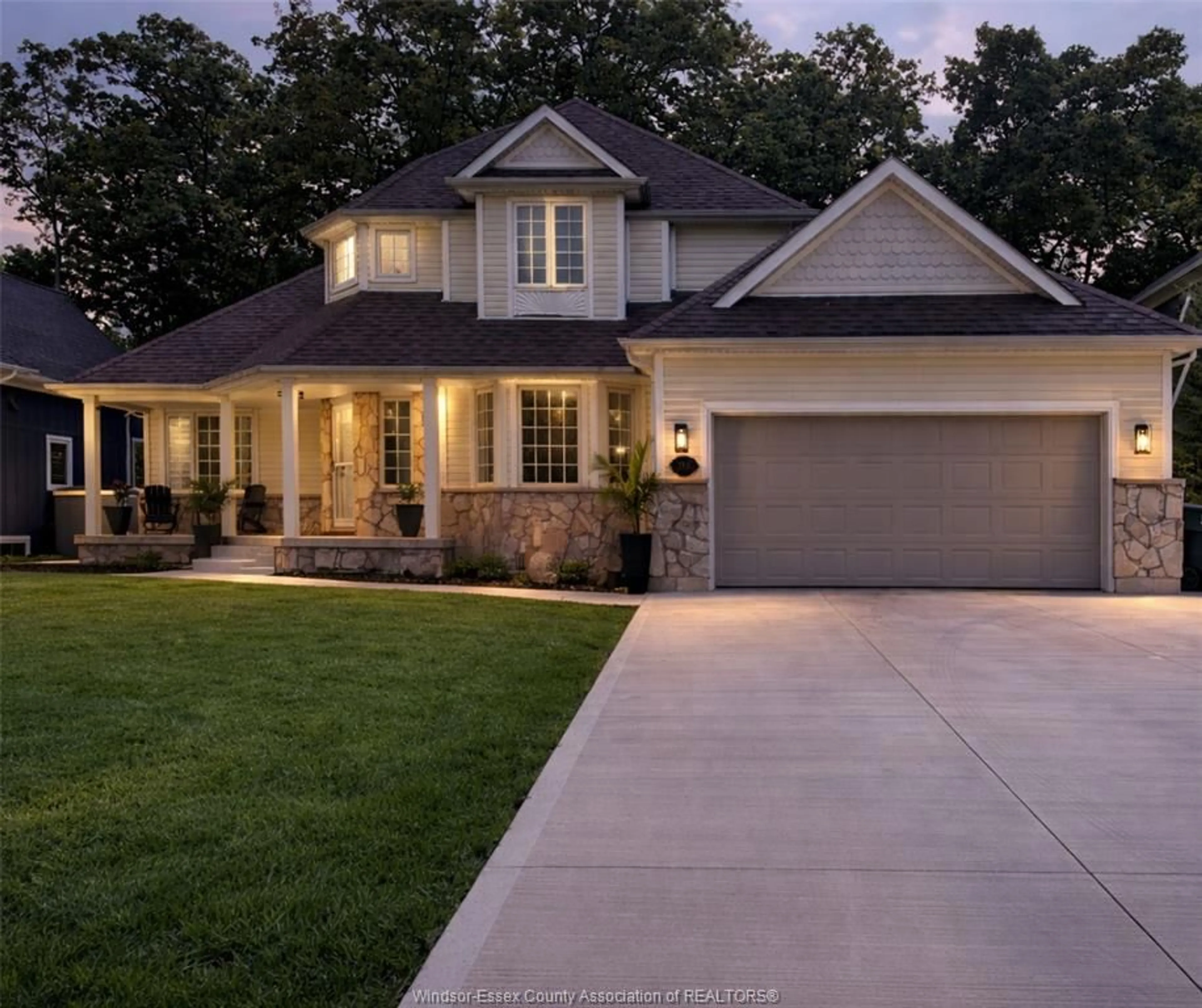 Home with brick exterior material, street for 313 CRYSTAL BAY Dr, Amherstburg Ontario N9V 4A6