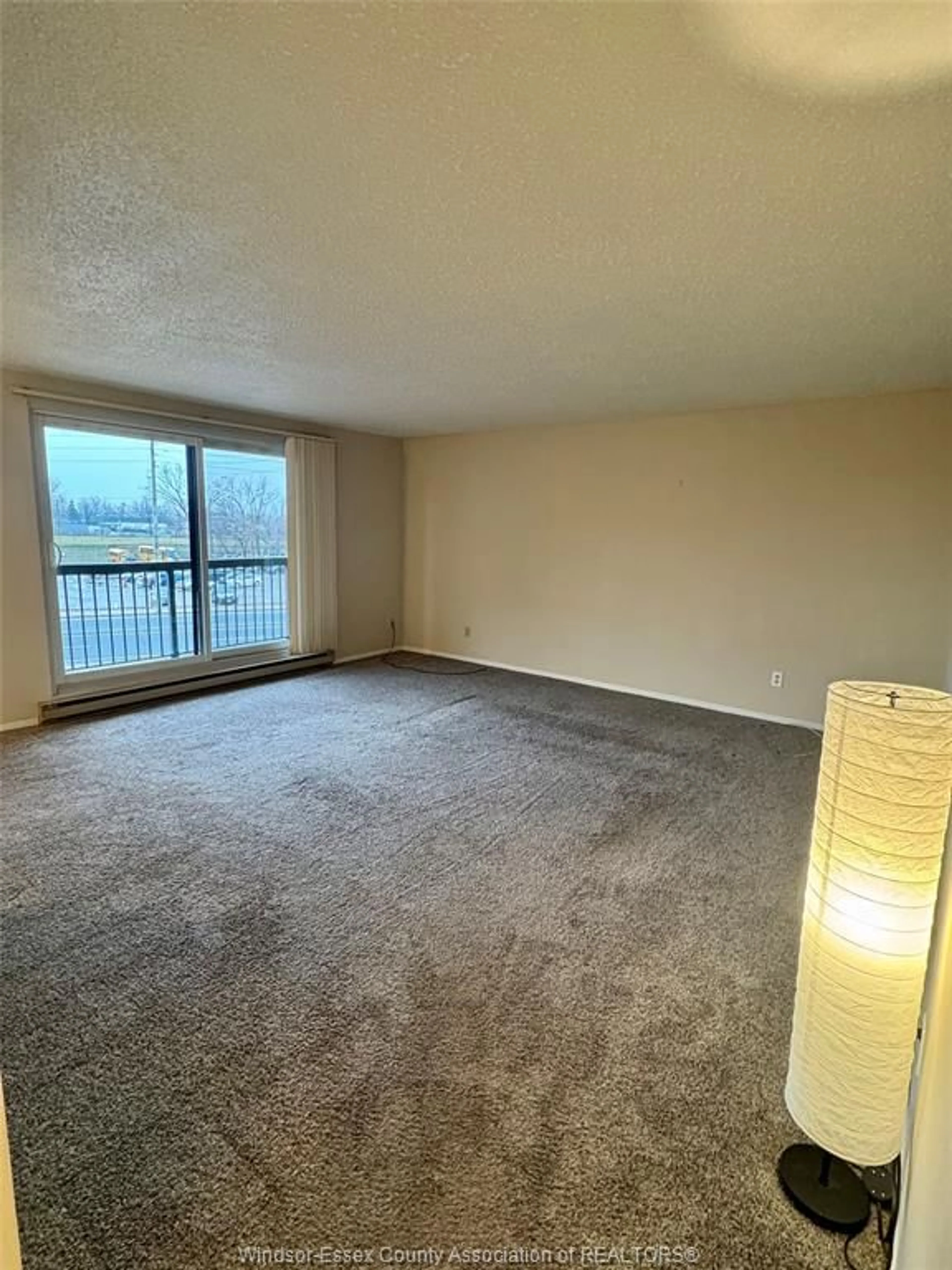 A pic of a room for 3936 WYANDOTTE St #312, Windsor Ontario N8Y 4V1