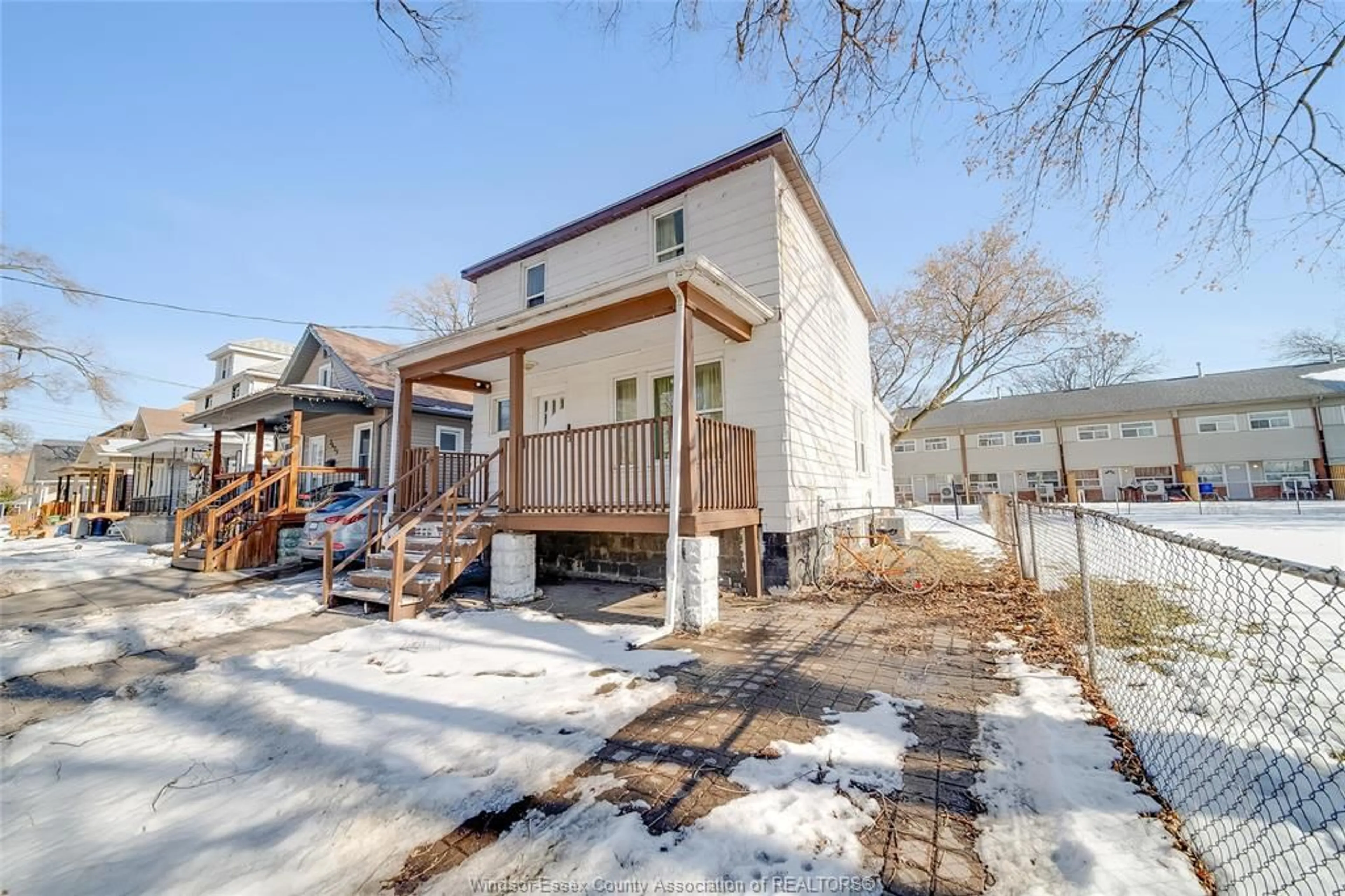 Unknown for 3479 HARRIS St, Windsor Ontario N9C 1N6