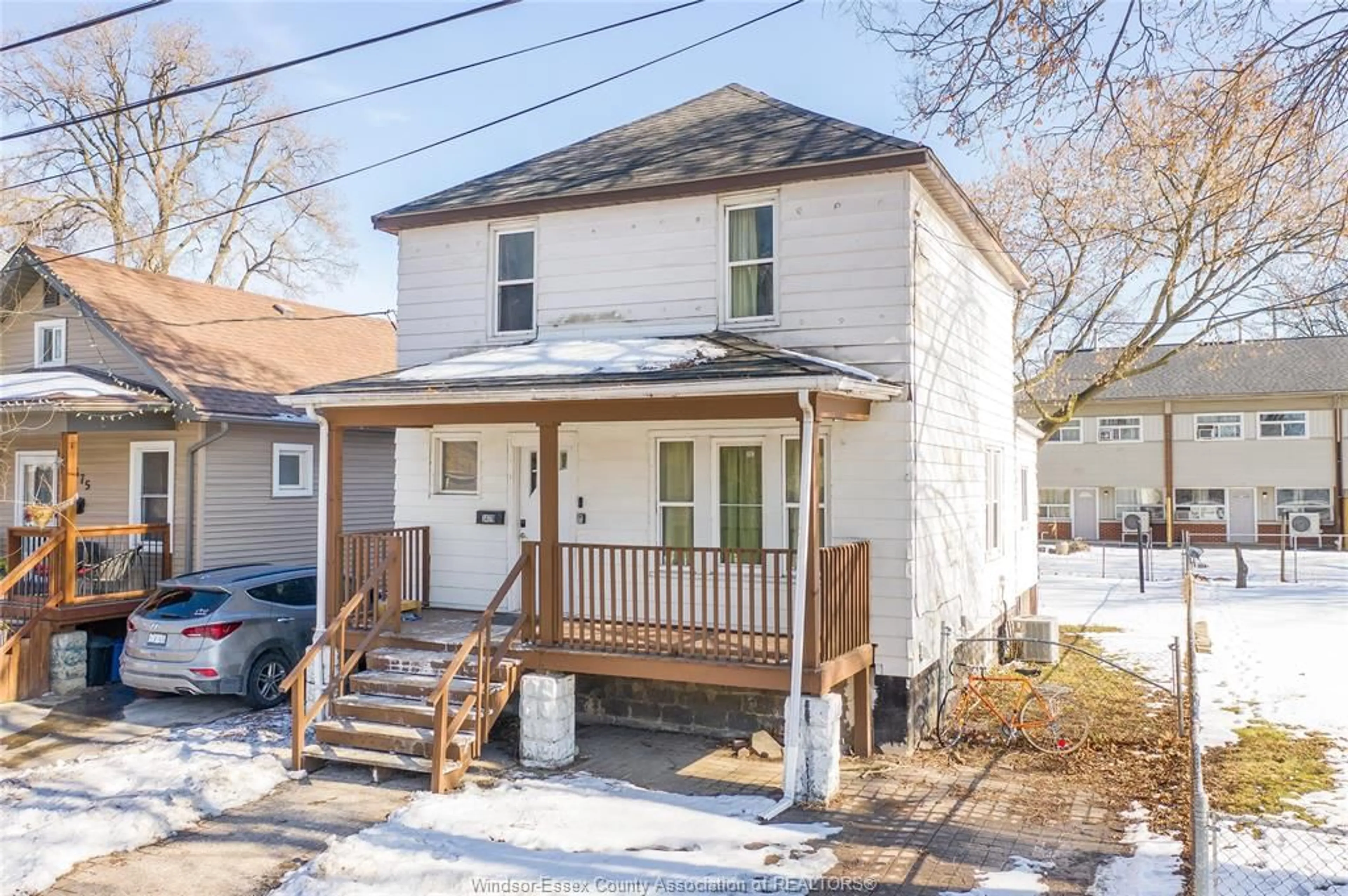 Unknown for 3479 HARRIS St, Windsor Ontario N9C 1N6