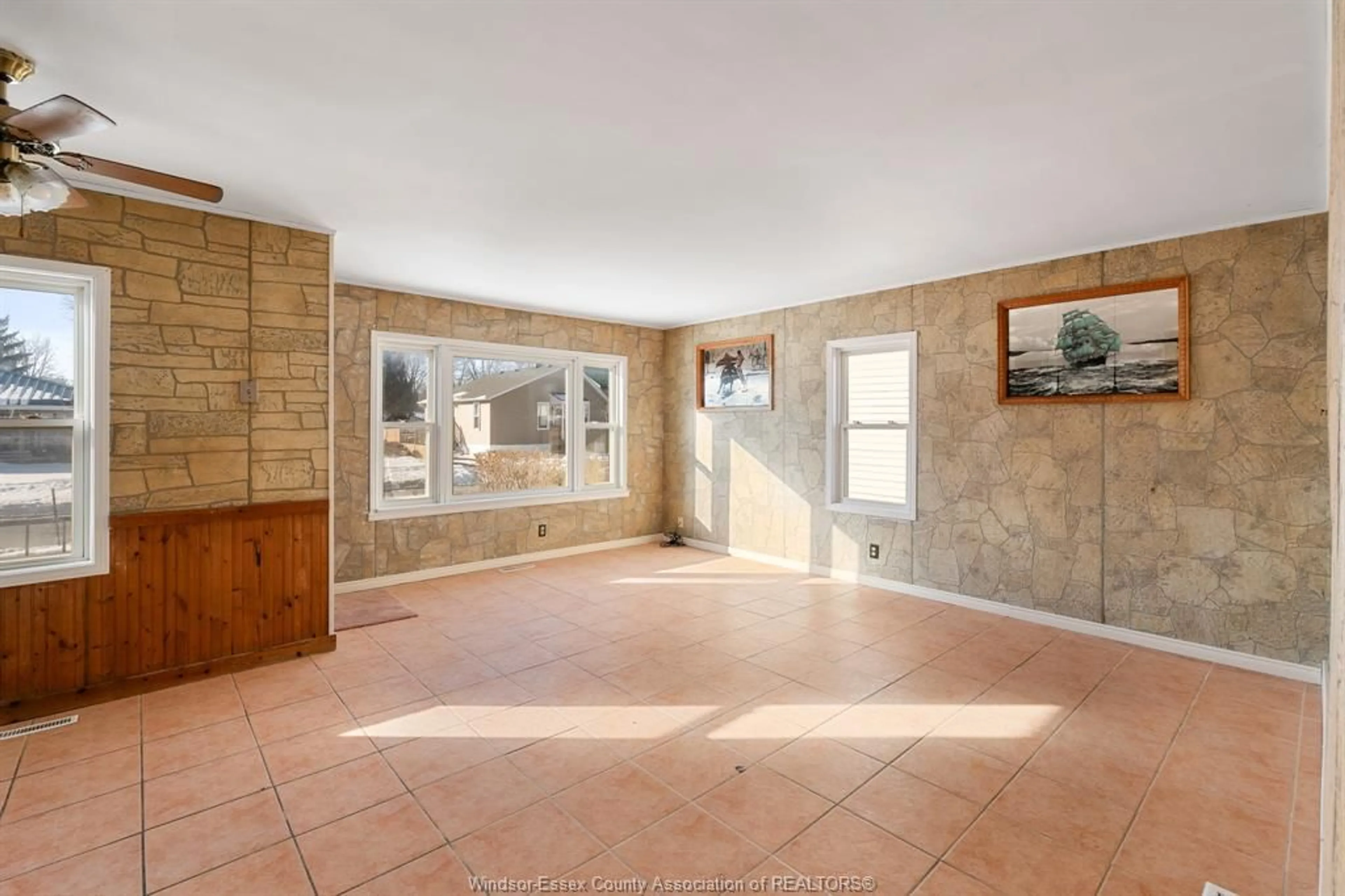 A pic of a room for 83 SETTERINGTON, Leamington Ontario N8H 1T5