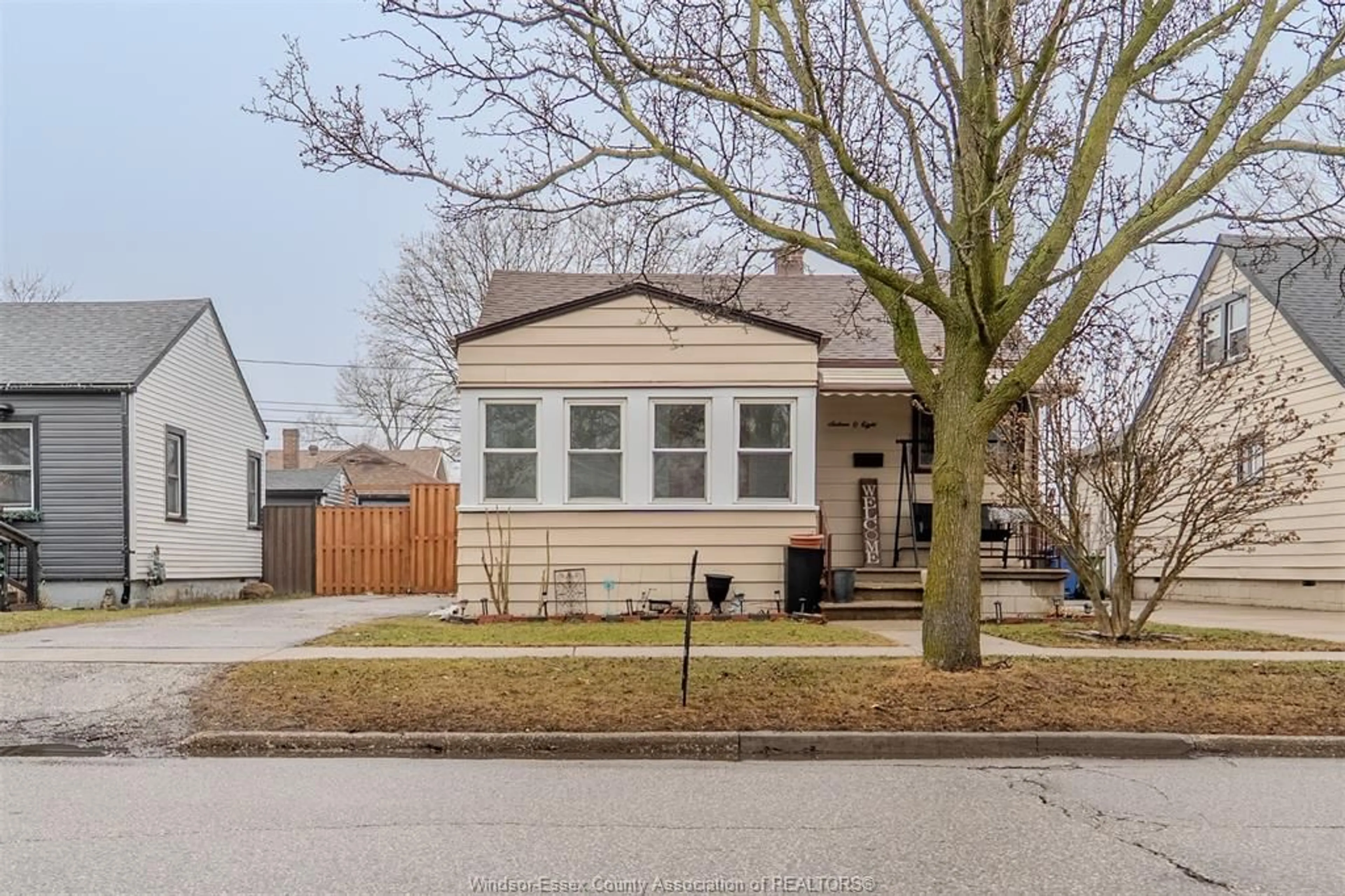 Unknown for 1608 GEORGE Ave, Windsor Ontario N8Y 2Y6