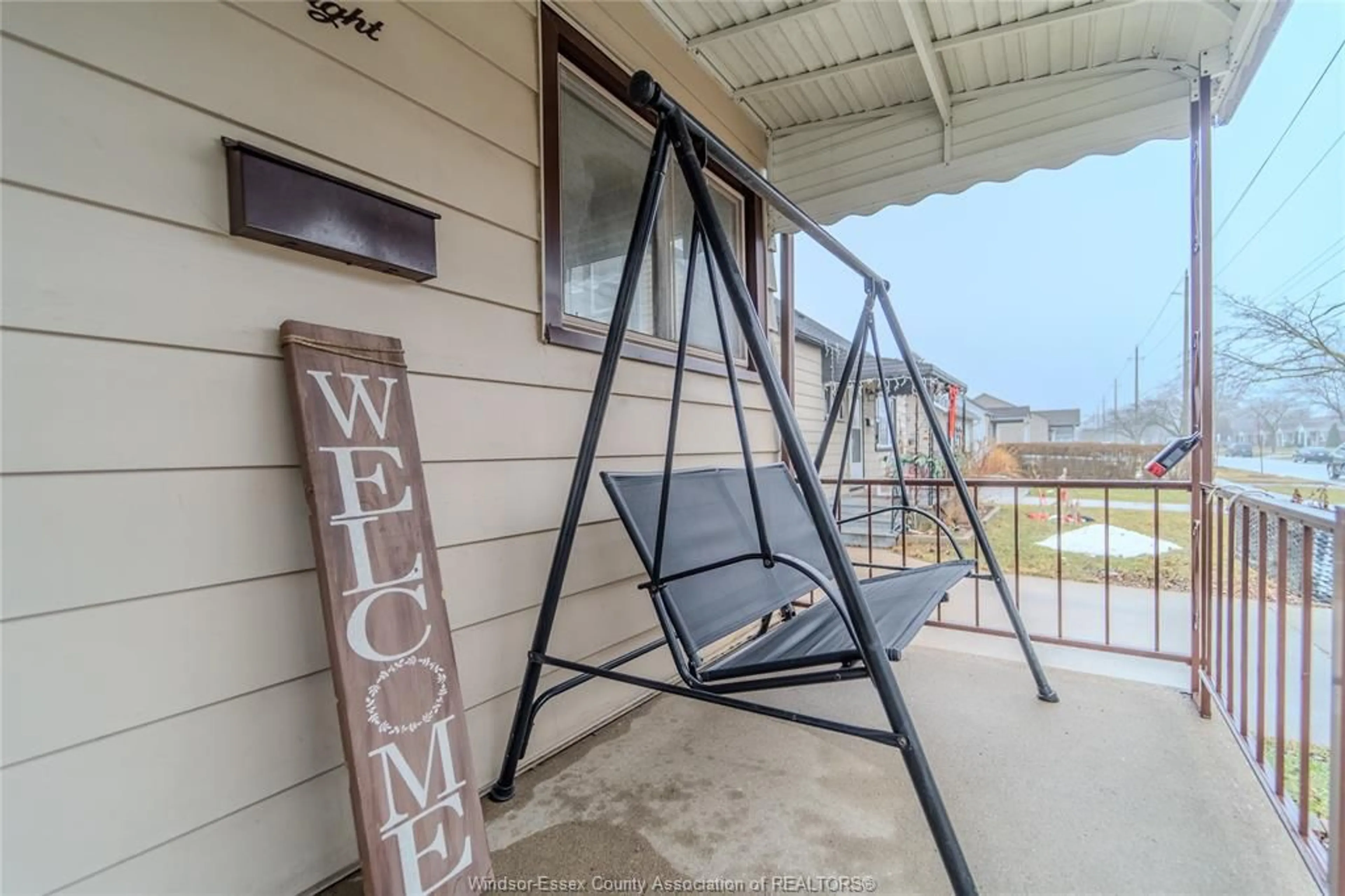 Patio, building for 1608 GEORGE Ave, Windsor Ontario N8Y 2Y6