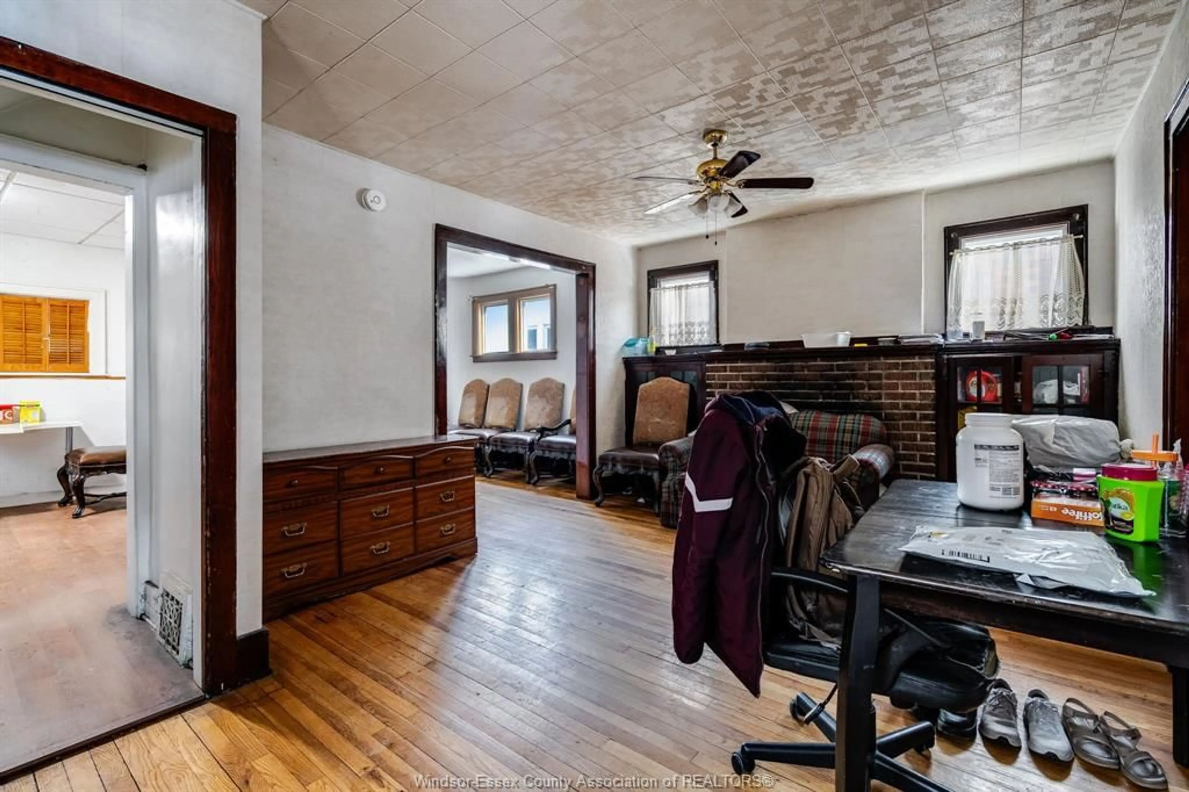 A pic of a room for 360 Rankin, Windsor Ontario N9B 2R7