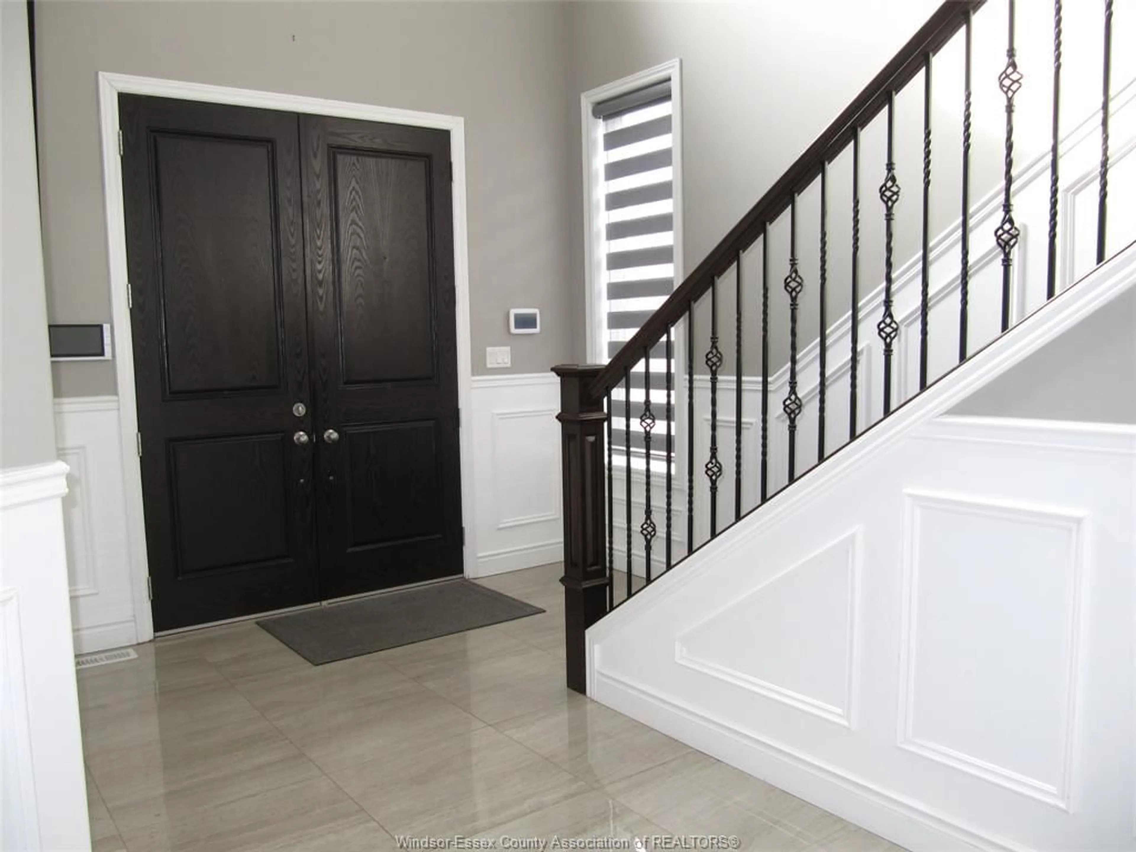 Unknown for 2968 MCROBBIE Cres, Windsor Ontario N8R 0B1