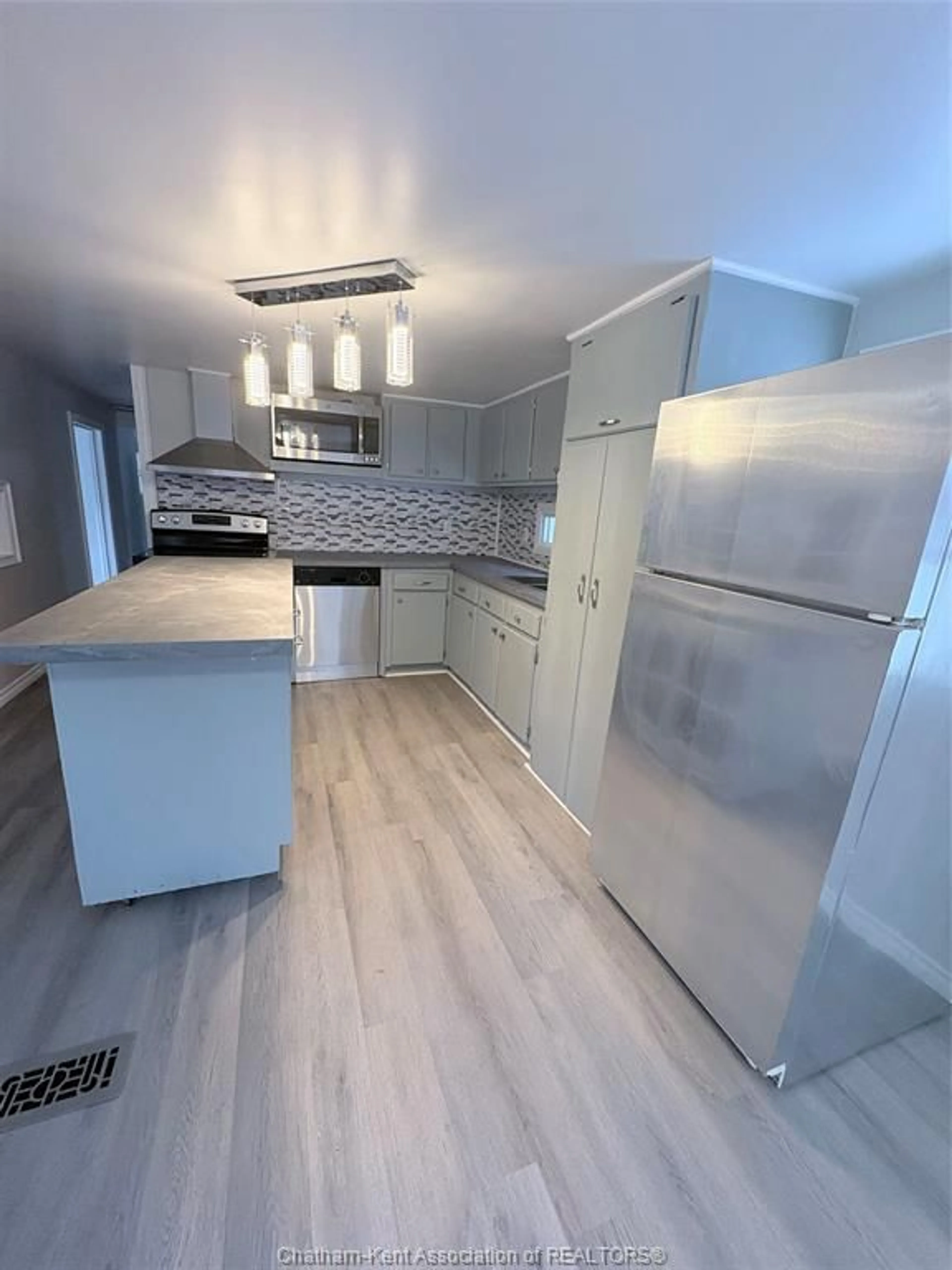 Open concept kitchen, unknown for 9480 LONGWOODS Rd #48, Chatham-Kent Ontario N7M 5J7